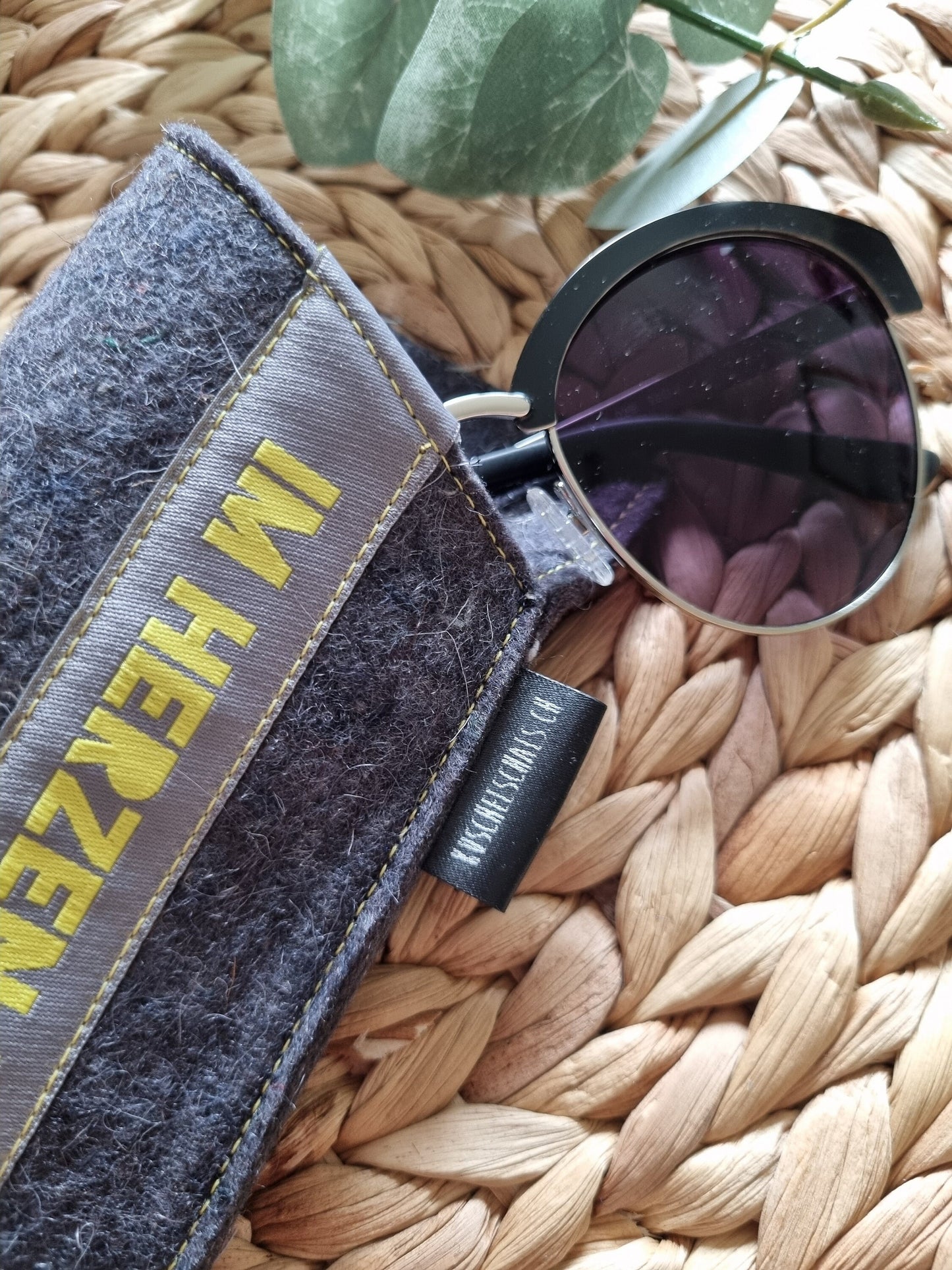 Handmade Felt Glasses Case | Eco-Friendly Eyewear Storage Pouch | Soft & Lightweight Glasses Protector | Eyewear Organizer Gift for her