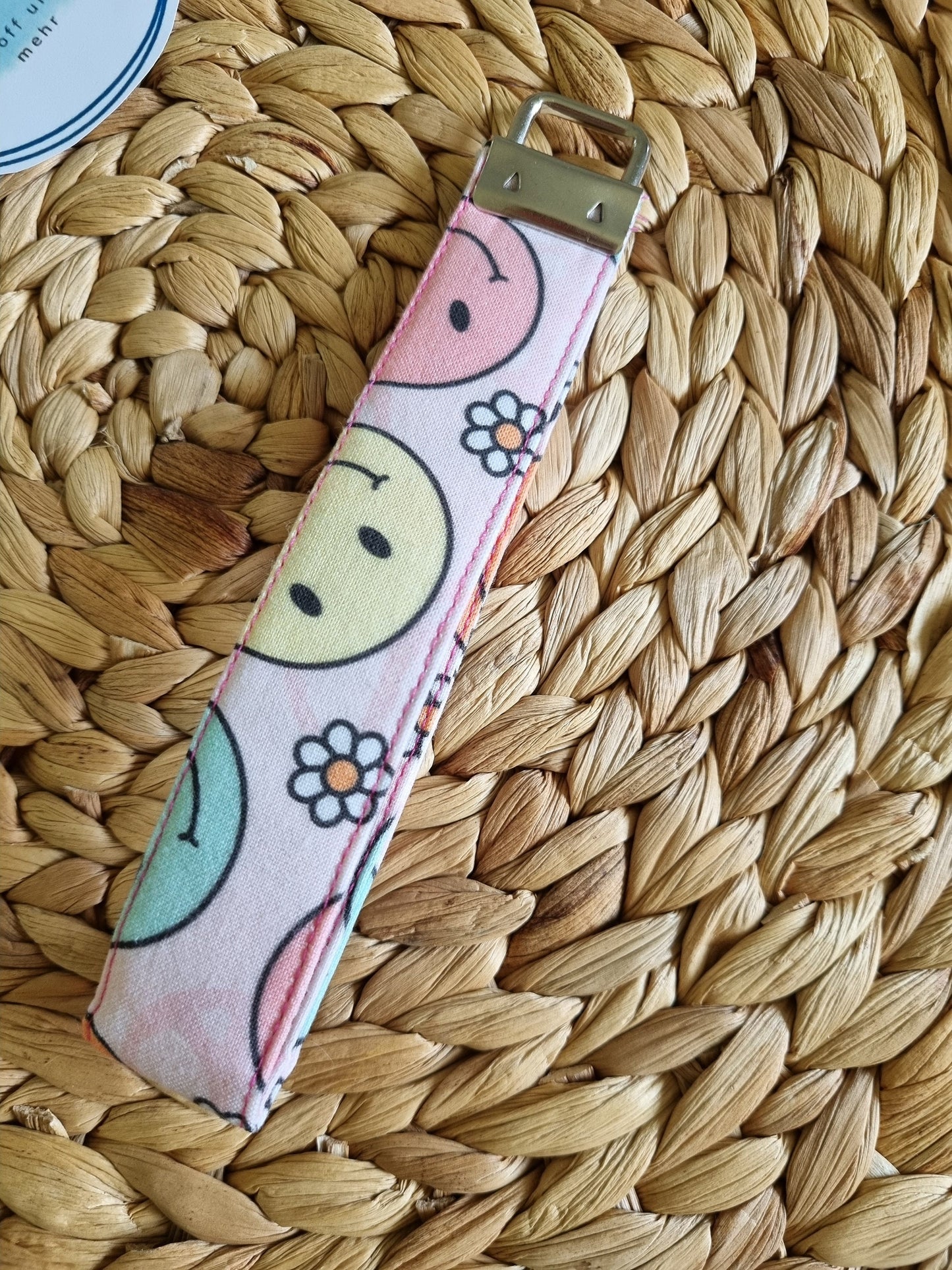 Stylish Smiley Wristlet Key Fob – Cute Cotton Keychain Accessory for Women, Trendy Key Holder and Perfect Gift Idea