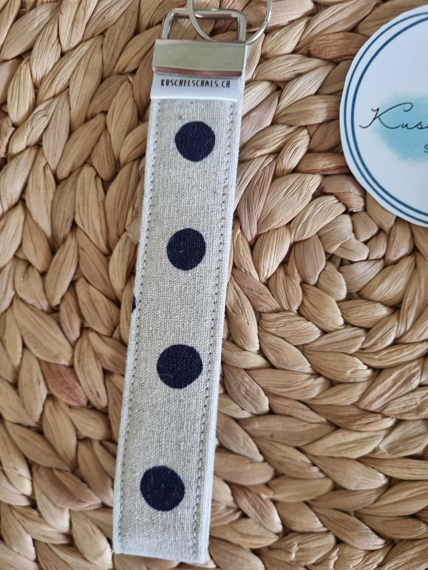 Stylish Smiley Wristlet Key Fob – Cute Cotton Keychain Accessory for Women, Trendy Key Holder and Perfect Gift Idea for Her