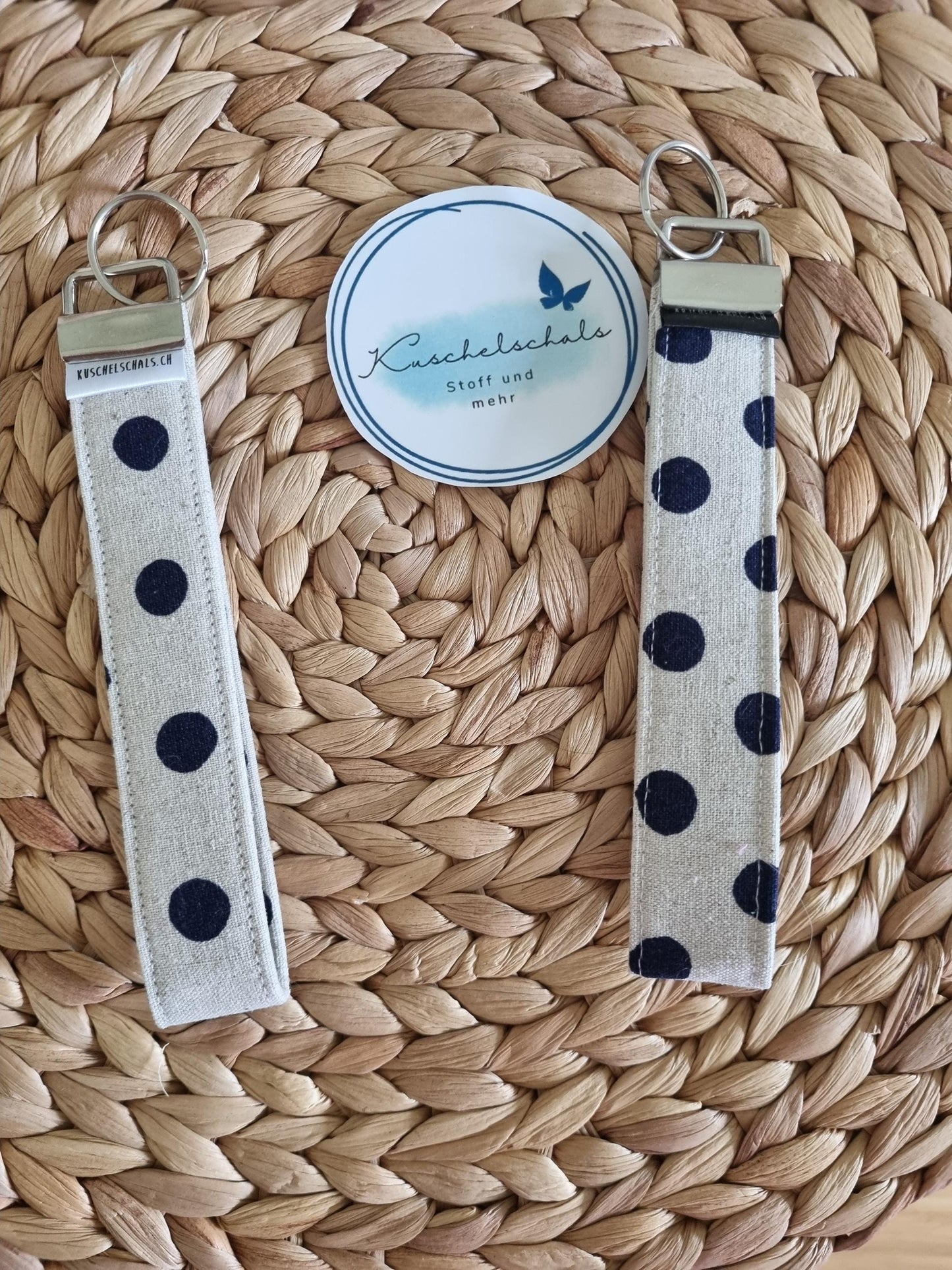 Stylish Smiley Wristlet Key Fob – Cute Cotton Keychain Accessory for Women, Trendy Key Holder and Perfect Gift Idea for Her