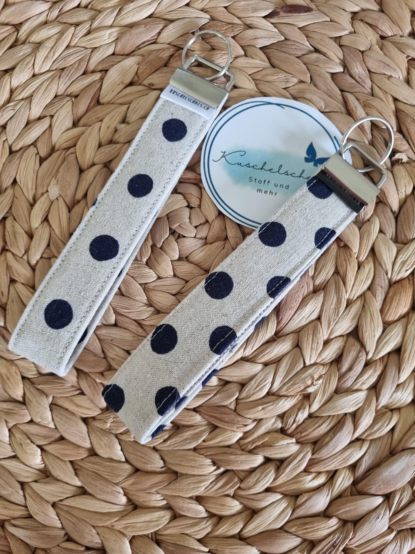 Stylish Smiley Wristlet Key Fob – Cute Cotton Keychain Accessory for Women, Trendy Key Holder and Perfect Gift Idea for Her