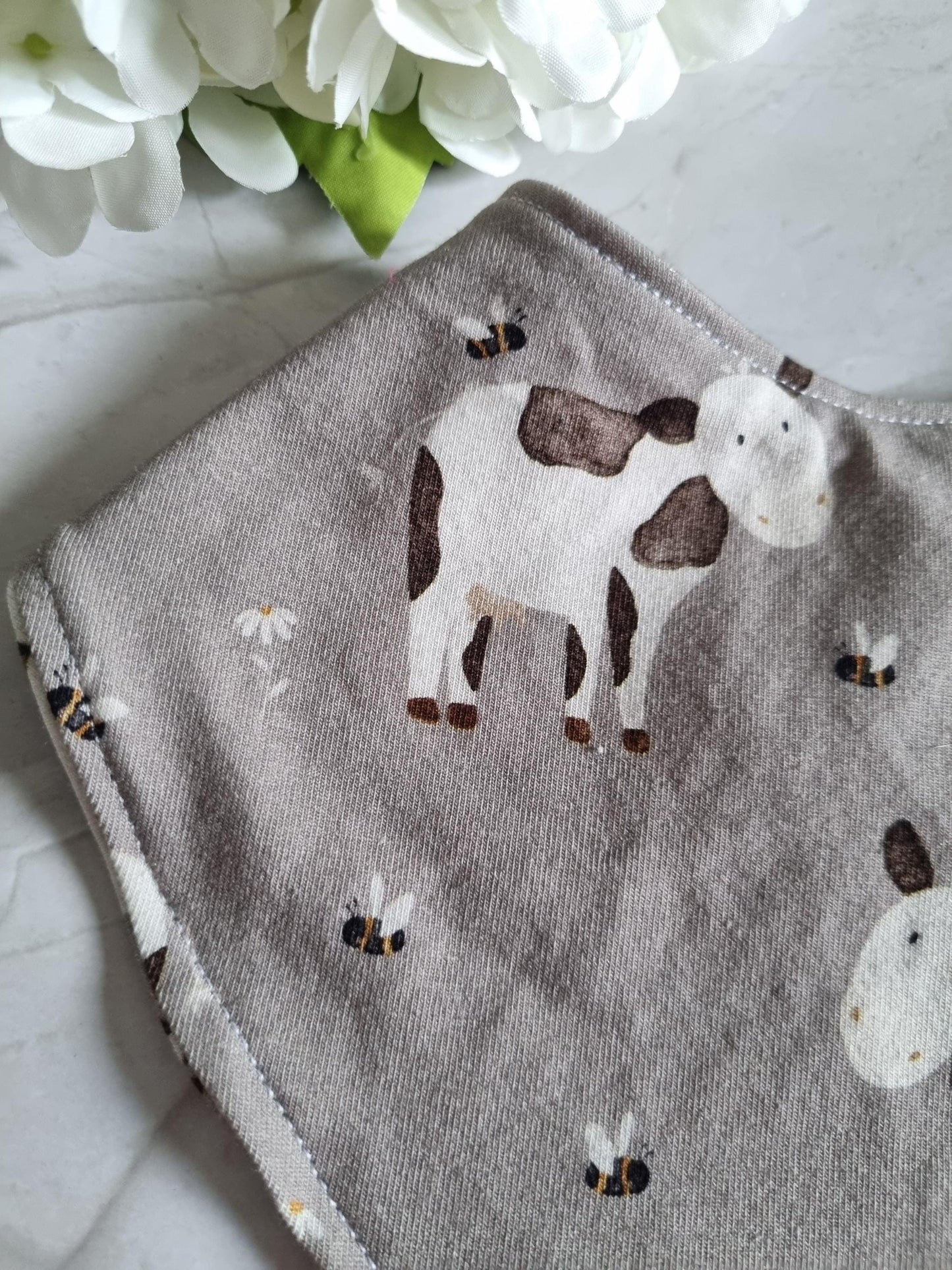 Organic Cotton Baby Scarf Jersey Bandana | Burp cloth Baby Bandana | Soft and Washable Newborn Scarf | Ideal Baby Gift Babyshower Baby Bib