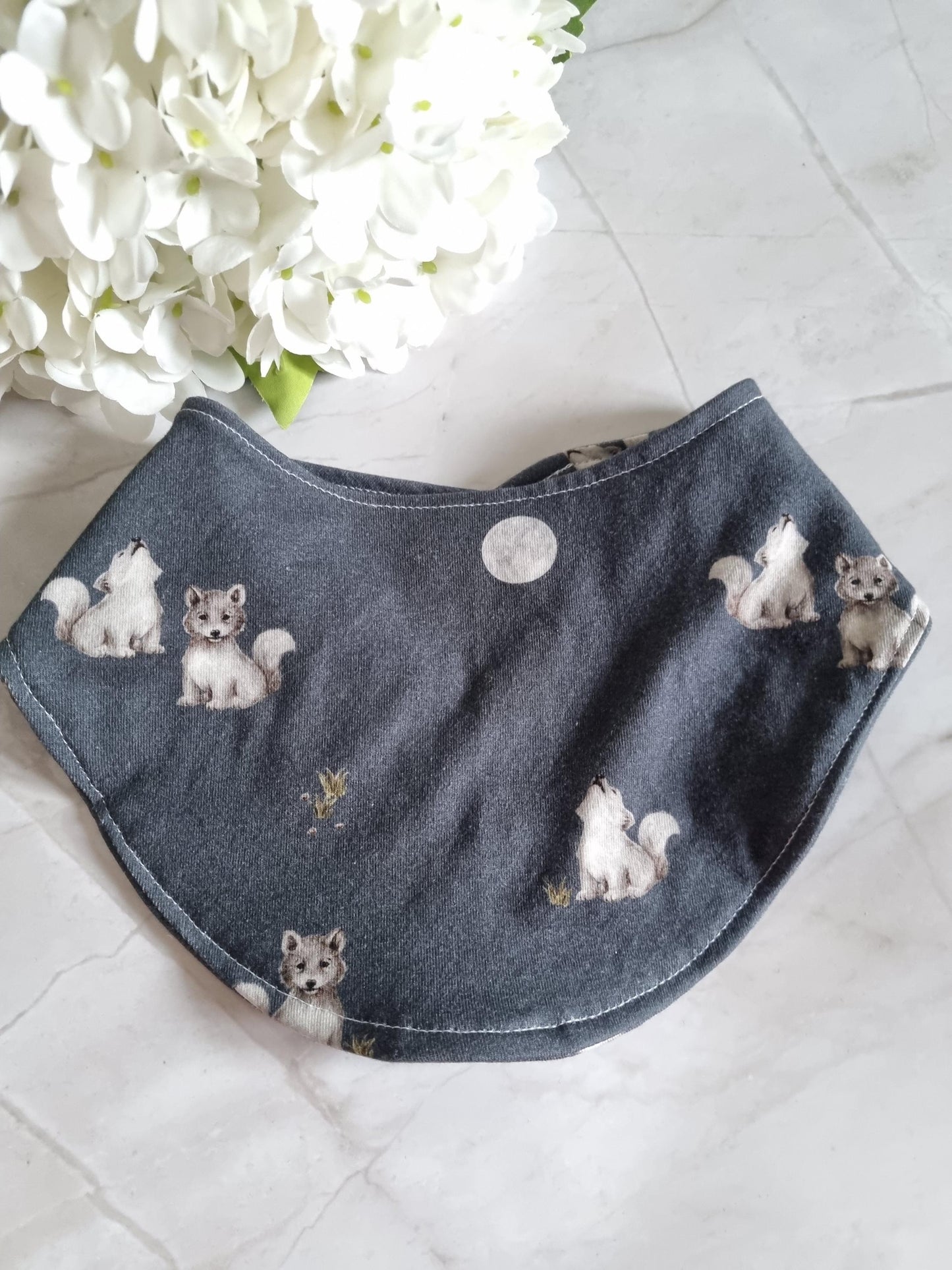 Organic Cotton Baby Scarf Jersey Bandana | Burp Cloth Baby Bandana | Soft and Washable Newborn Scarf | Ideal Baby Gift Babyshower Baby Bib