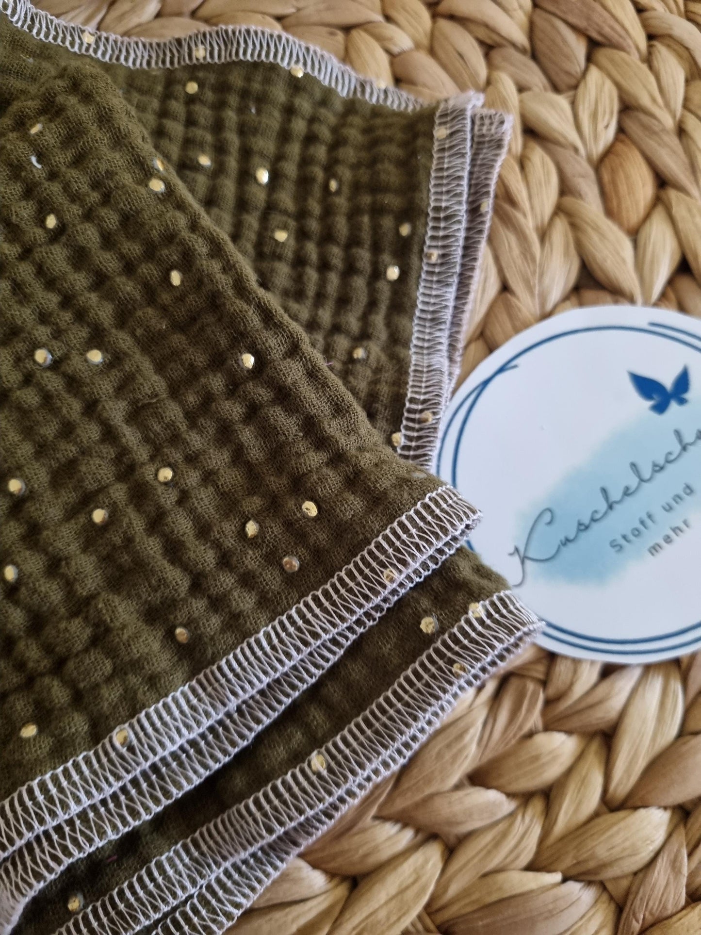Handkerchief green fabric soft washable olive stylish ecofriendly sustainable reusable Musselin