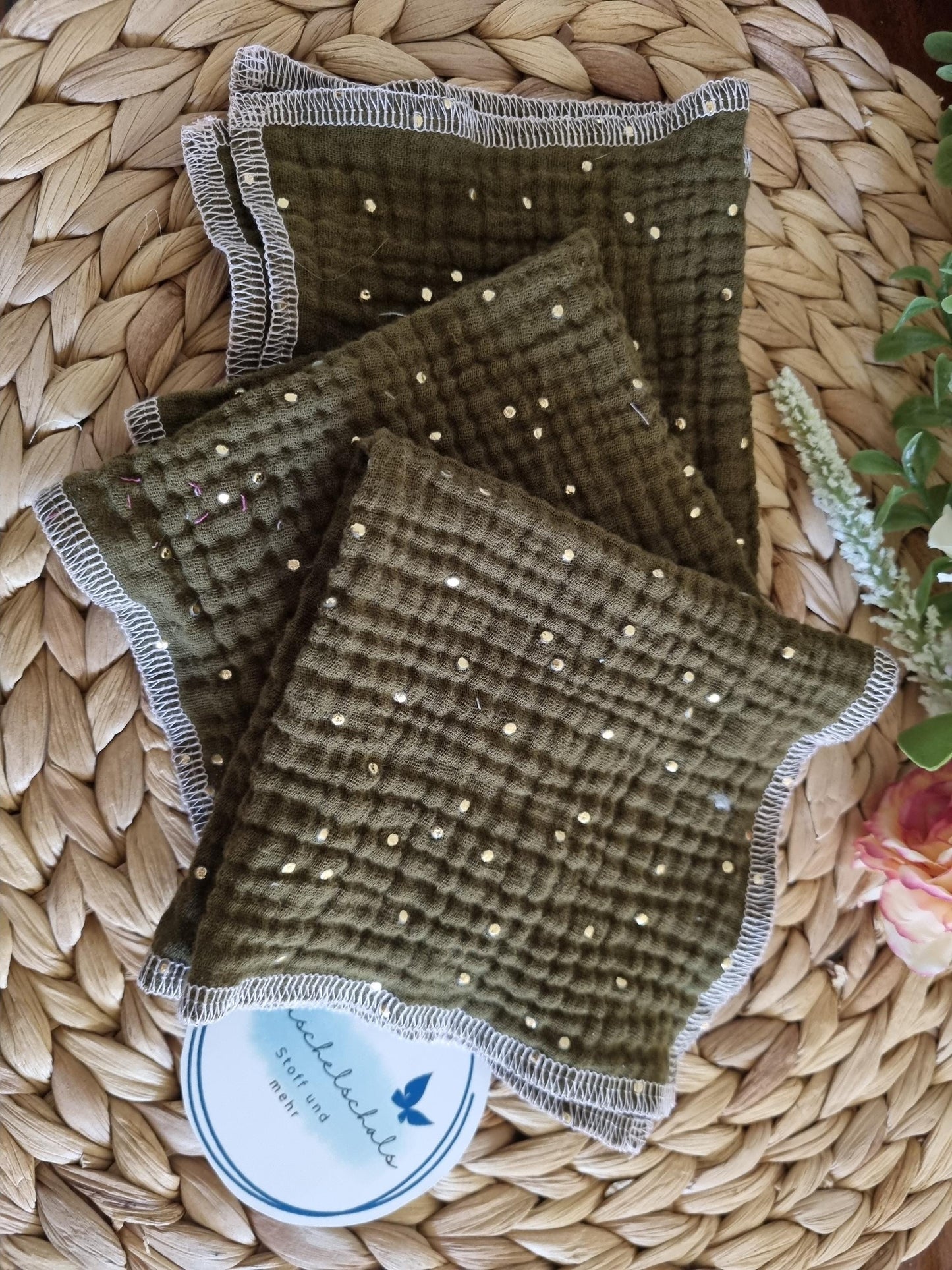 Handkerchief green fabric soft washable olive stylish ecofriendly sustainable reusable Musselin