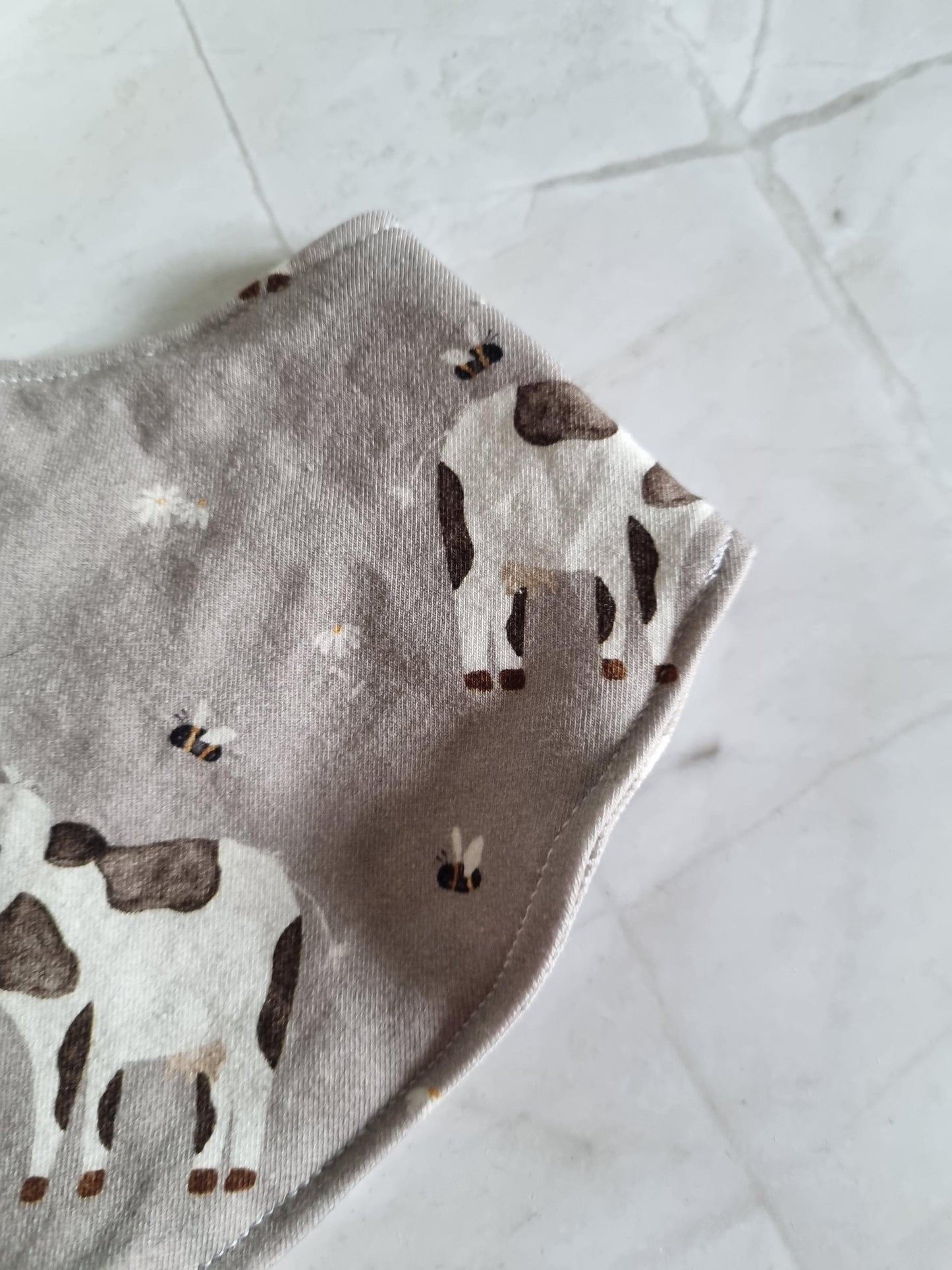 Organic Cotton Baby Scarf Jersey Bandana | Burp cloth Baby Bandana | Soft and Washable Newborn Scarf | Ideal Baby Gift Babyshower Baby Bib