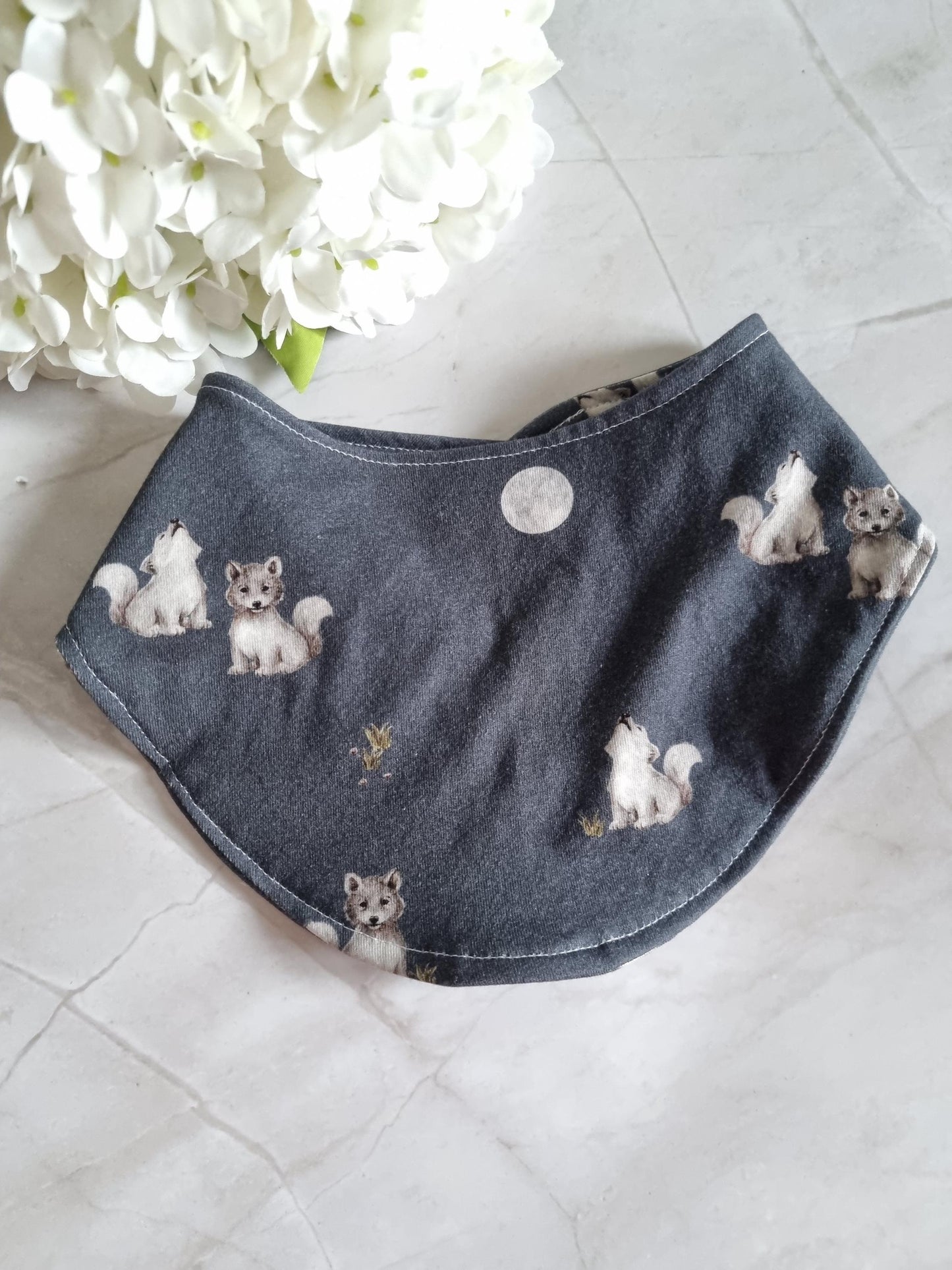 Organic Cotton Baby Scarf Jersey Bandana | Burp Cloth Baby Bandana | Soft and Washable Newborn Scarf | Ideal Baby Gift Babyshower Baby Bib