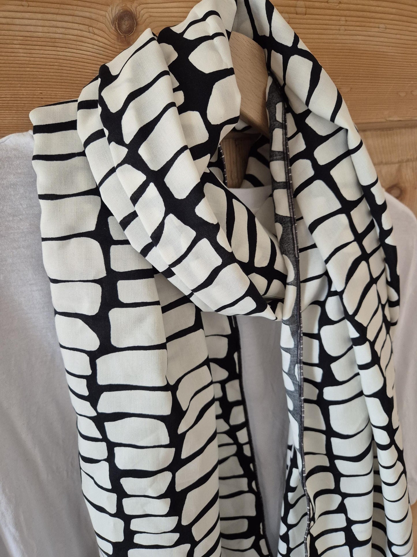 Black and white Cotton Stole Scarf - stylish Print Wrap - Versatile Shawl for business - Boho Fashion Accessory - Ideal Gift XXL scarf