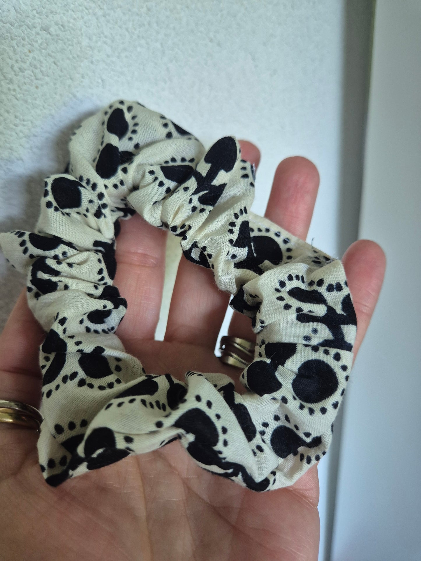 Kapstadt Scrunchie Hair bobble handmade Ponytail holder perfect gift hair accessories chic hair tie (Kopie) (Kopie)