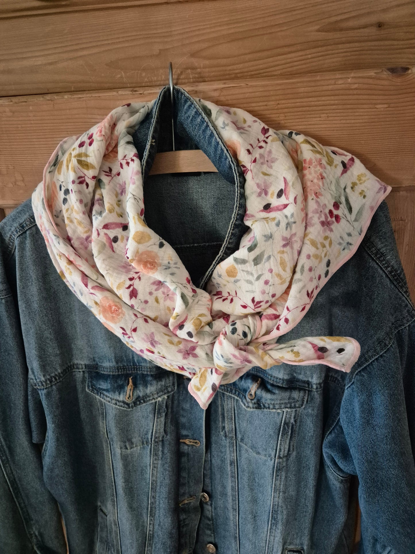 Flower Cotton Stole Scarf - Cozy Wrap - Versatile Shawl for Travel - Boho Fashion Accessory - Ideal Gift XXL scarf