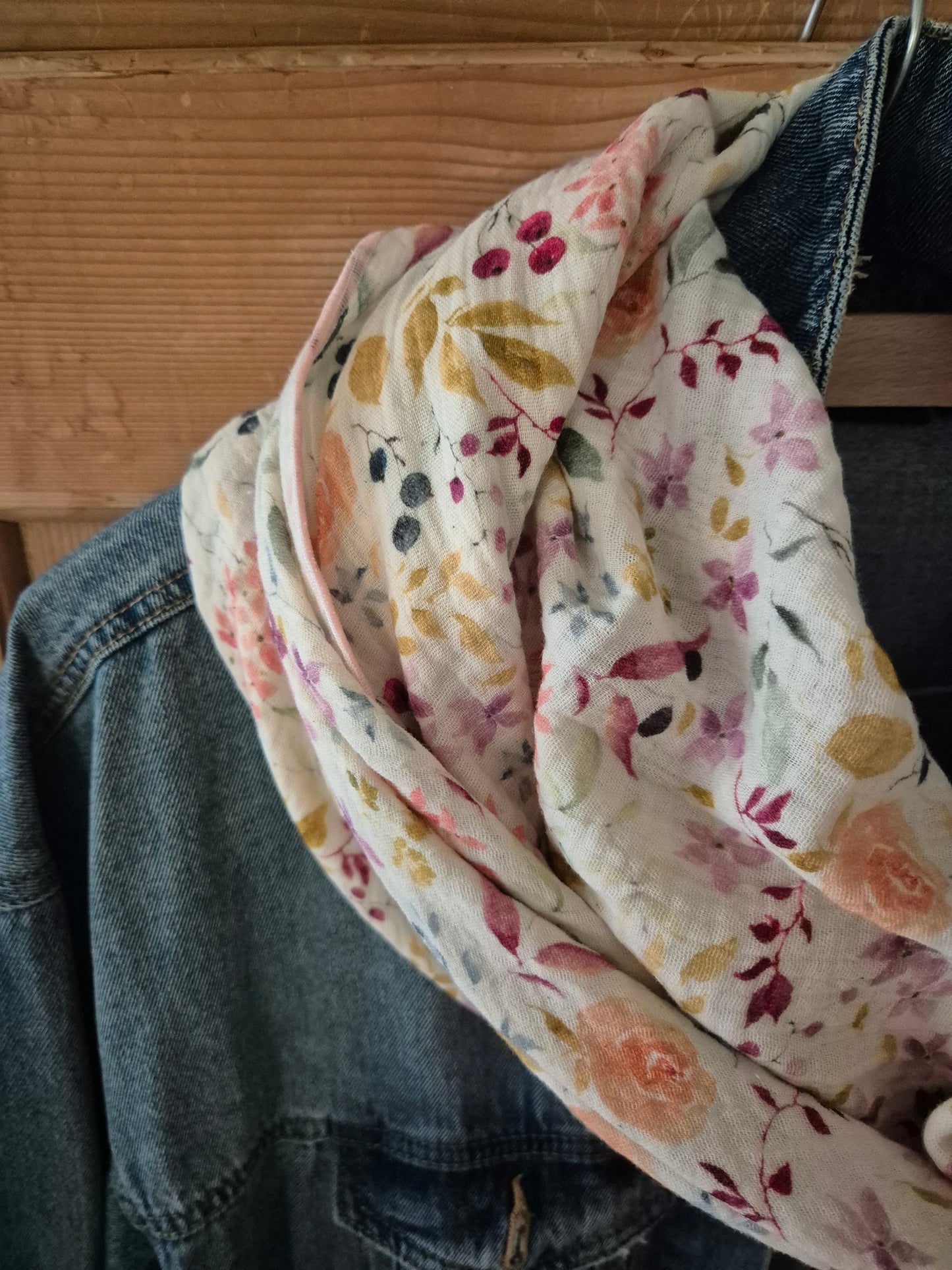 Flower Cotton Stole Scarf - Cozy Wrap - Versatile Shawl for Travel - Boho Fashion Accessory - Ideal Gift XXL scarf