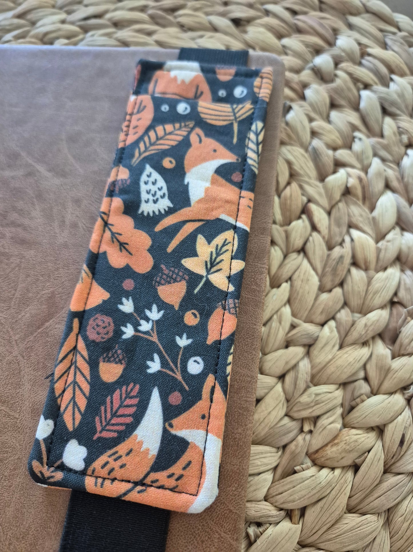 Stiftehalter Lesezeichen A5 Design, handgenäht, doppelseitig, tolles Geschenk für Lehrer, Studenten und Journaling Fans vegan