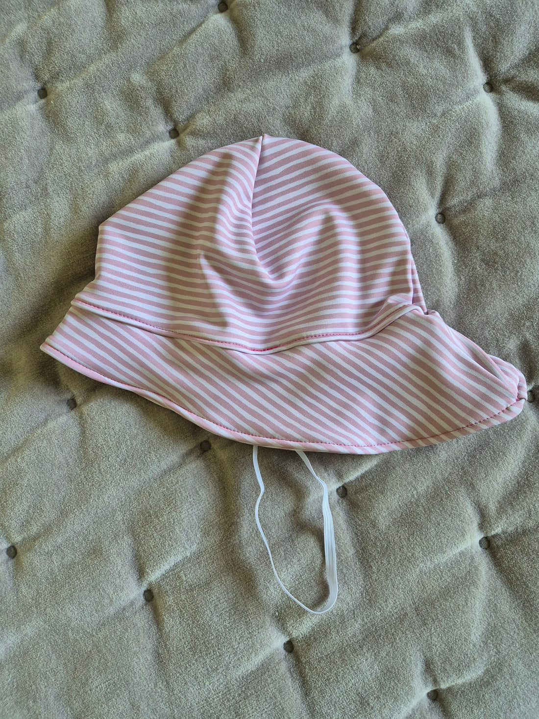 Kleinkinder Sonnenhut ist da