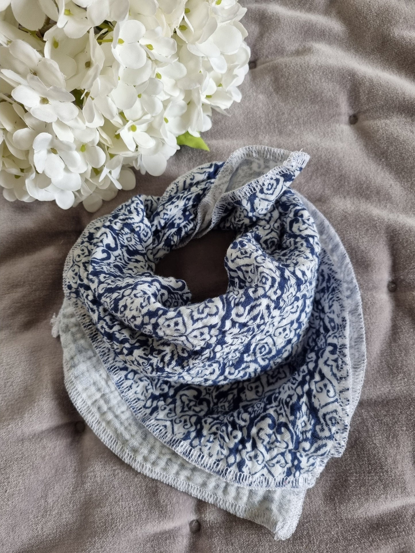 Cotton Baby Scarf Musselin Bandana | Gender-Neutral Baby Bandana | Soft and Washable Newborn Scarf | Ideal Baby Gift 40x40cm