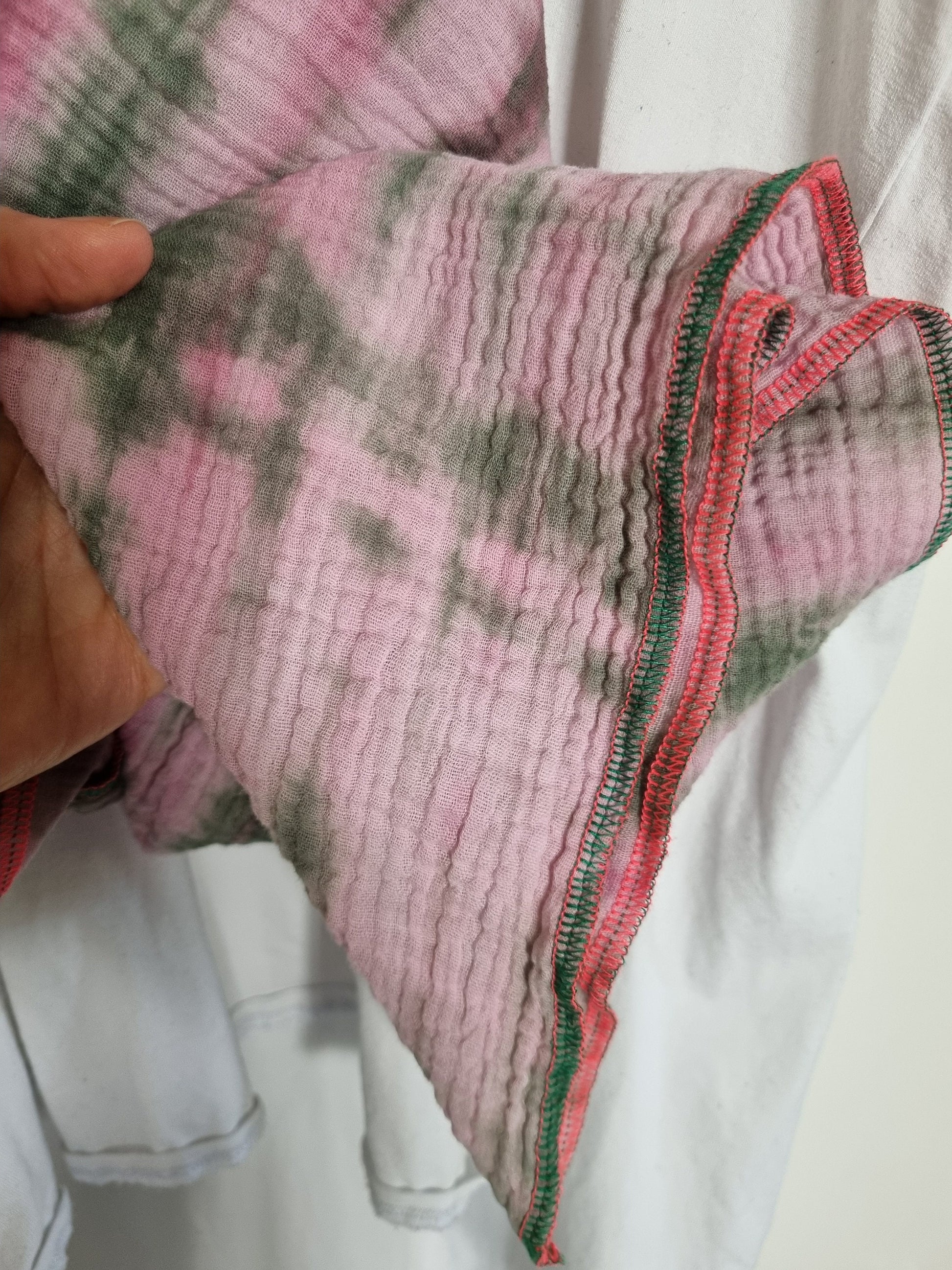 pink Batik Cotton Stole Scarf - Cozy Batik Print Wrap - Versatile Shawl for Travel - Boho Fashion Accessory - Ideal Gift - XXL Cozy scarf