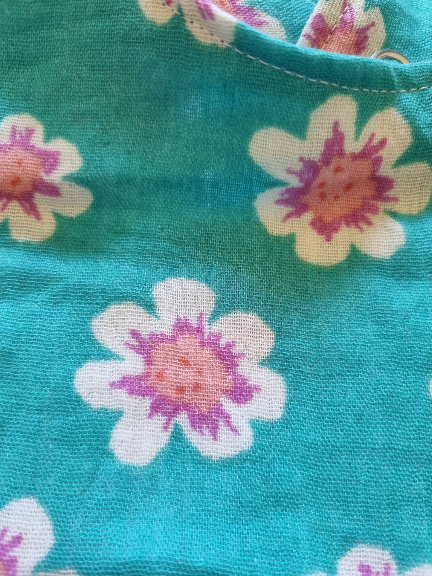 Cotton Baby Scarf Musselin Bandana | Gender-Neutral Baby Bandana | Soft and Washable Newborn Scarf | Ideal Baby Gift