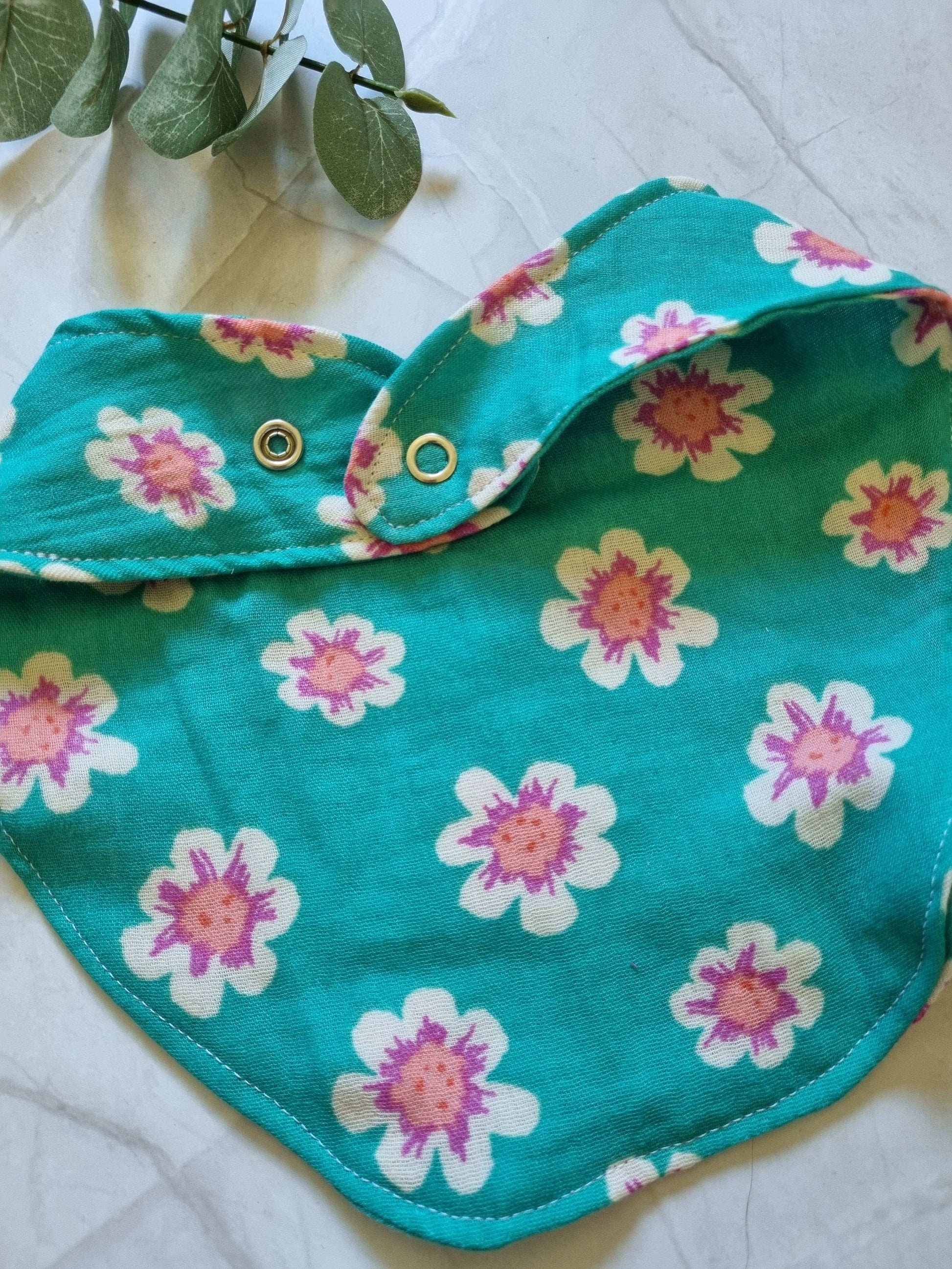 Cotton Baby Scarf Musselin Bandana | Gender-Neutral Baby Bandana | Soft and Washable Newborn Scarf | Ideal Baby Gift