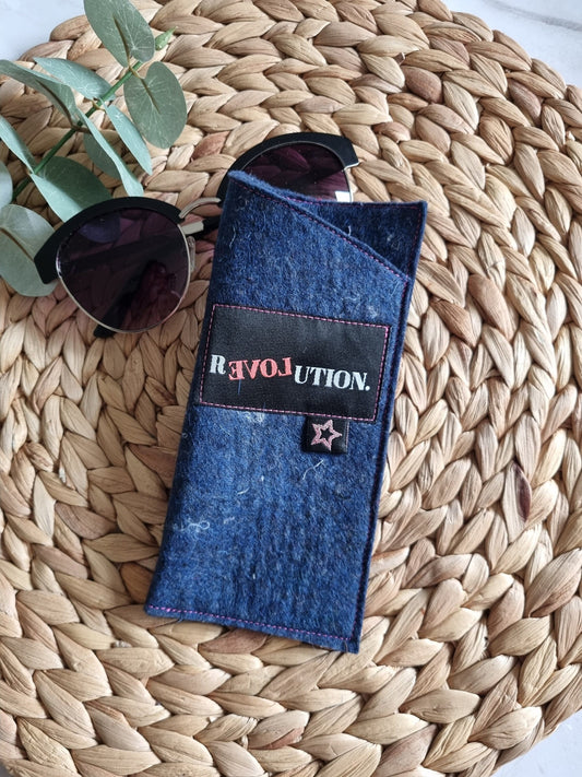 Handmade Felt Glasses Case | Eco-Friendly Eyewear Storage Pouch | Soft & Lightweight Glasses Protector | Durable Unique Eyewear Organizer