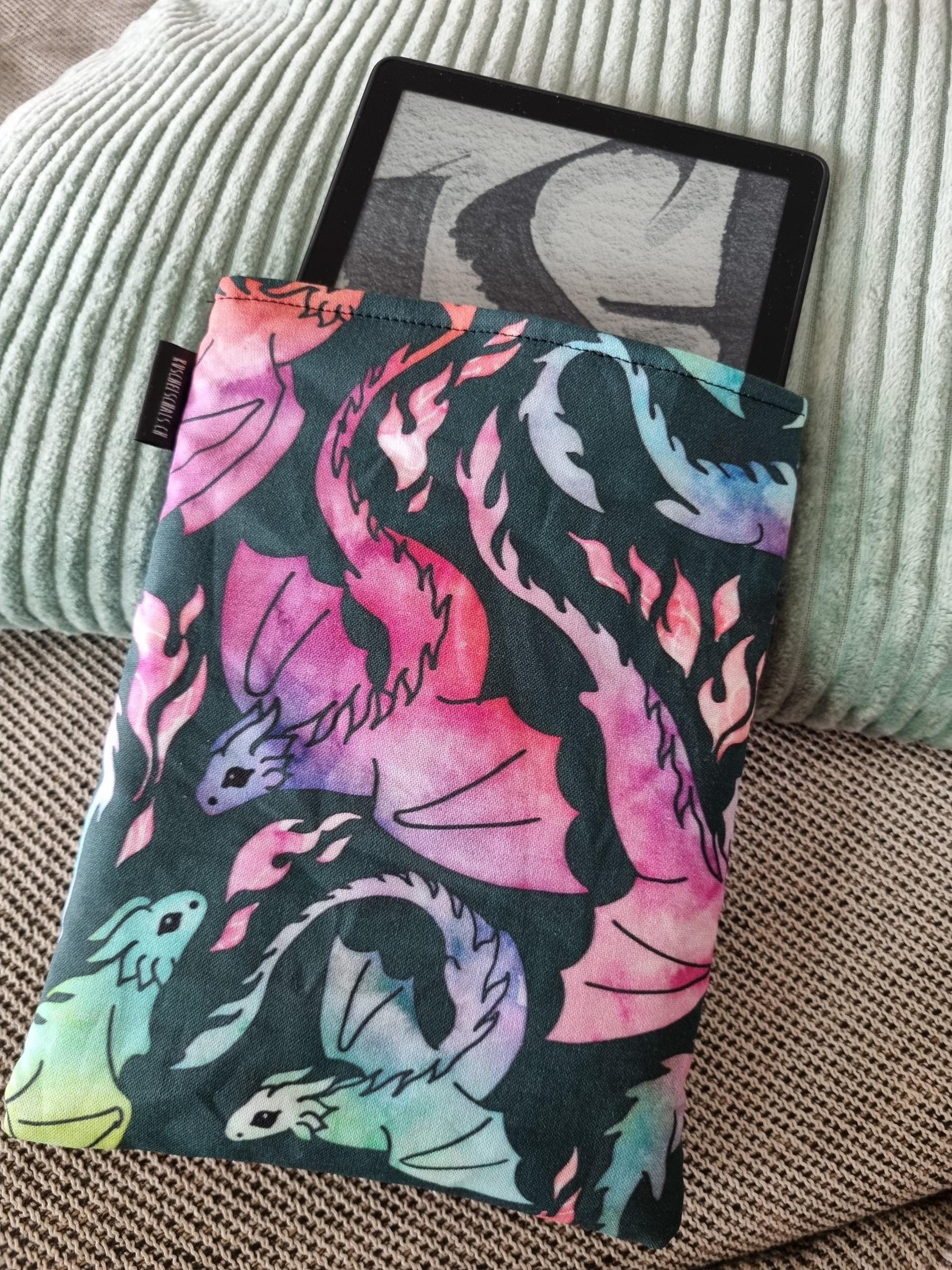 Dragon Fantasy Book Cover or Ereader Kindle Kobo - Handmade Protective Sleeve Books - Fantasy Reader Gift - Dragon Lover's Gift for her