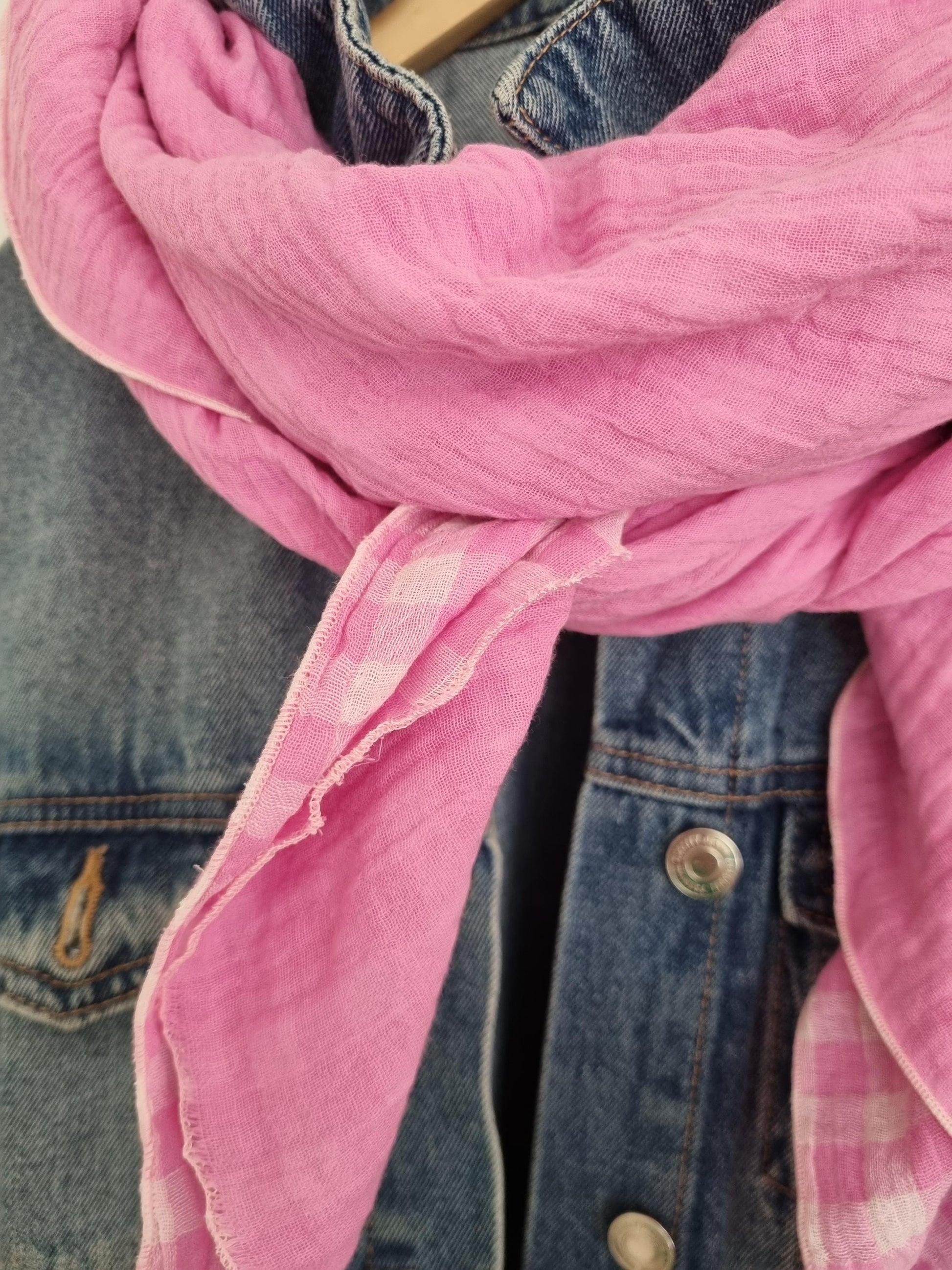 Reversible checked Cotton Stole Scarf - Cozy pink Wrap - Versatile Shawl for Travel - Boho Fashion Accessory - Ideal Gift for her - XXL