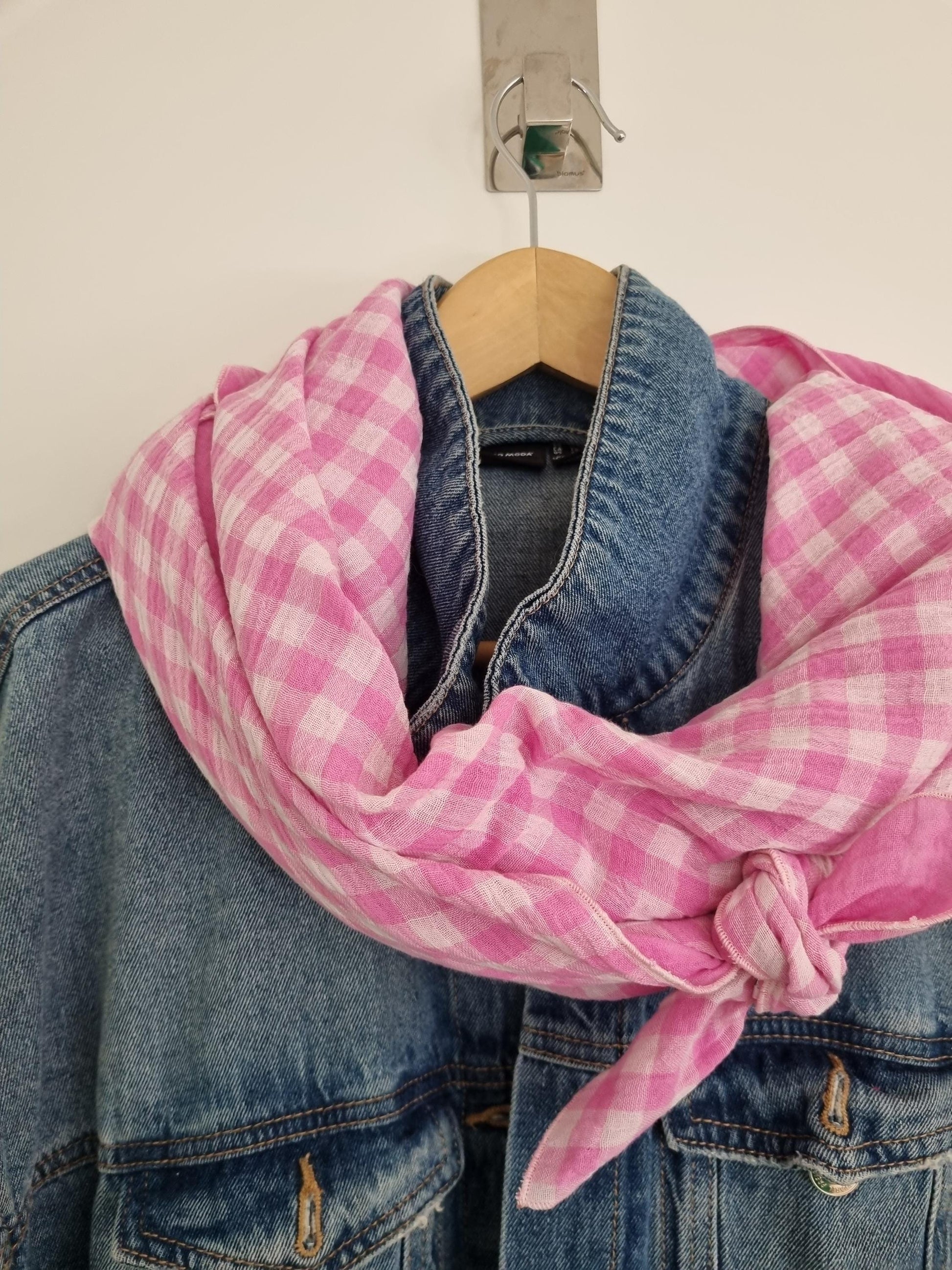 Reversible checked Cotton Stole Scarf - Cozy pink Wrap - Versatile Shawl for Travel - Boho Fashion Accessory - Ideal Gift for her - XXL