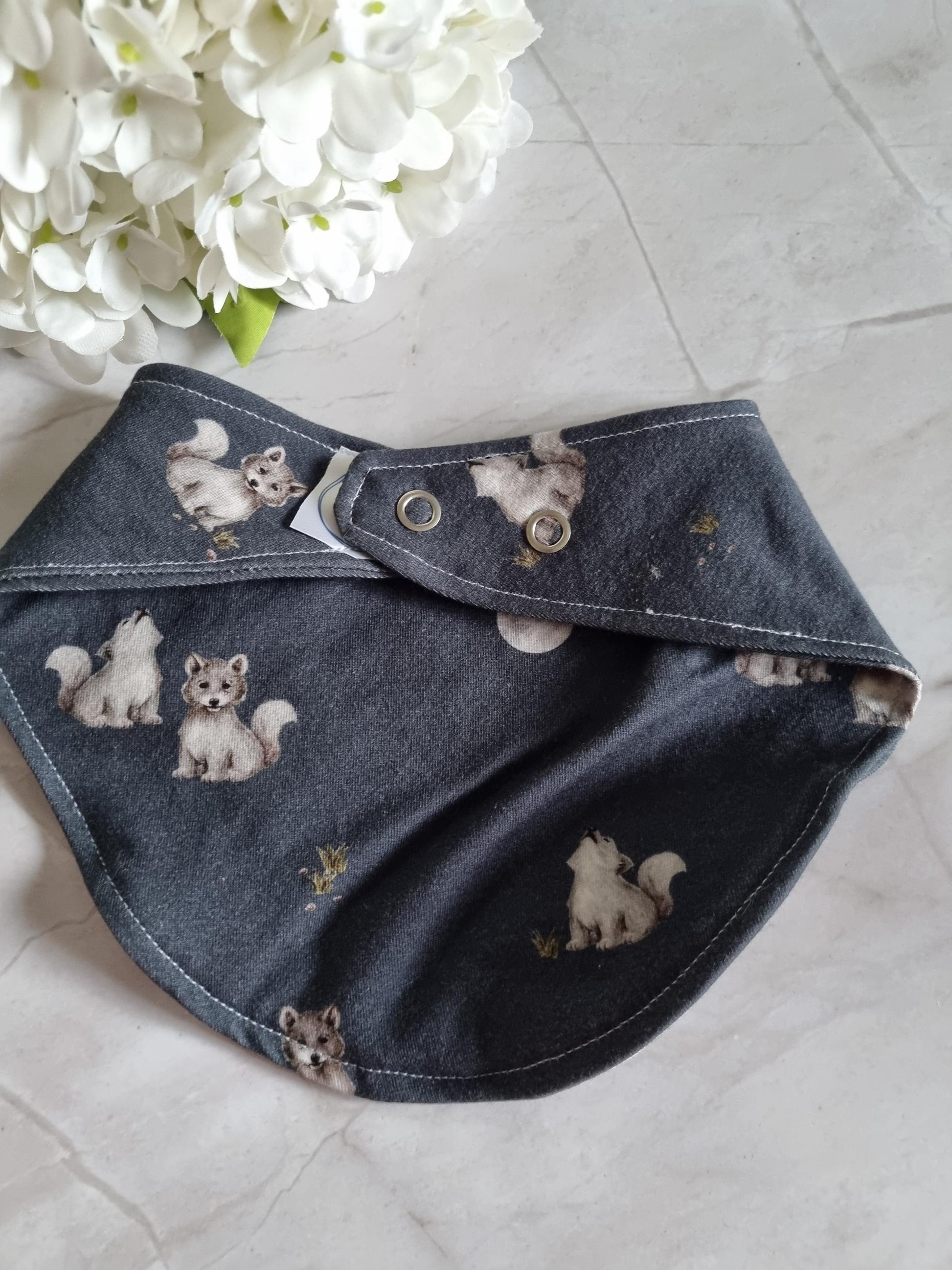 Organic Cotton Baby Scarf Jersey Bandana | Burp Cloth Baby Bandana | Soft and Washable Newborn Scarf | Ideal Baby Gift Babyshower Baby Bib