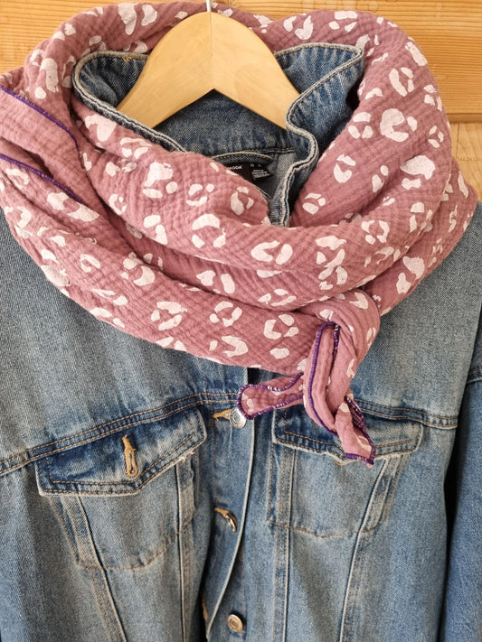 Mauve leo Cotton Stole Scarf - Cozy Leo Print Wrap - Versatile Shawl for Travel - Boho Fashion Accessory - Ideal Gift XXL scarf