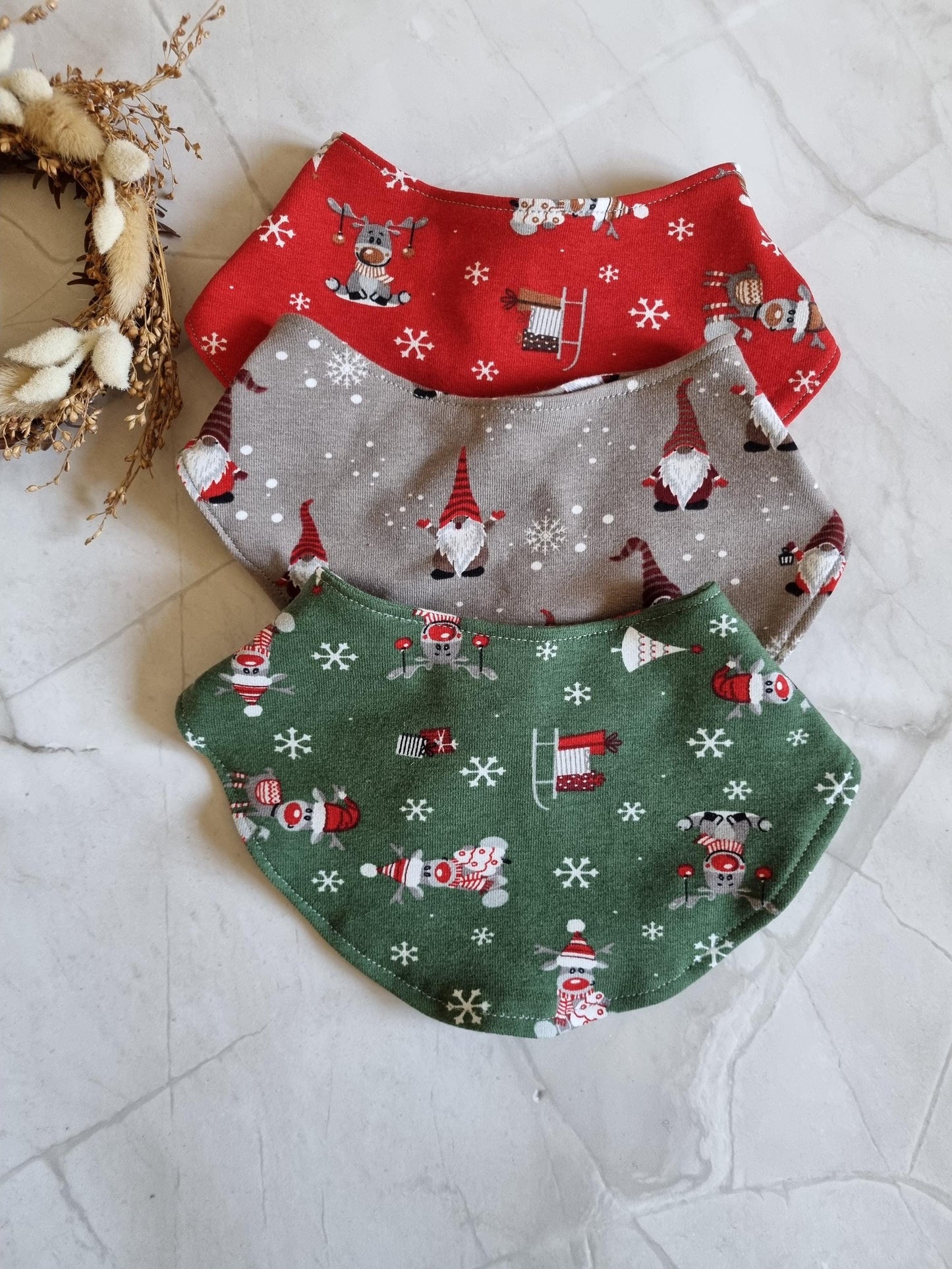 Christmas Cotton Baby Scarf Jersey Bandana Set | Burp cloth Baby Bandana SET | Soft and Washable Newborn Scarf | last minute Gift Babyshower