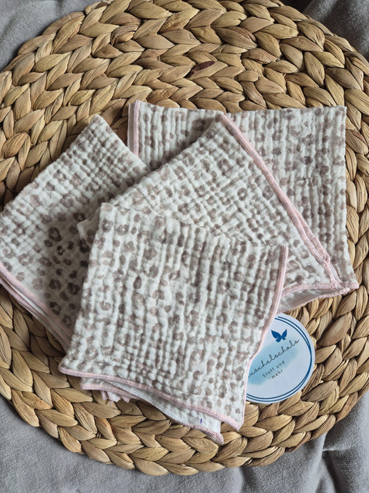 Handkerchief green fabric soft washable olive stylish ecofriendly sustainable reusable Musselin