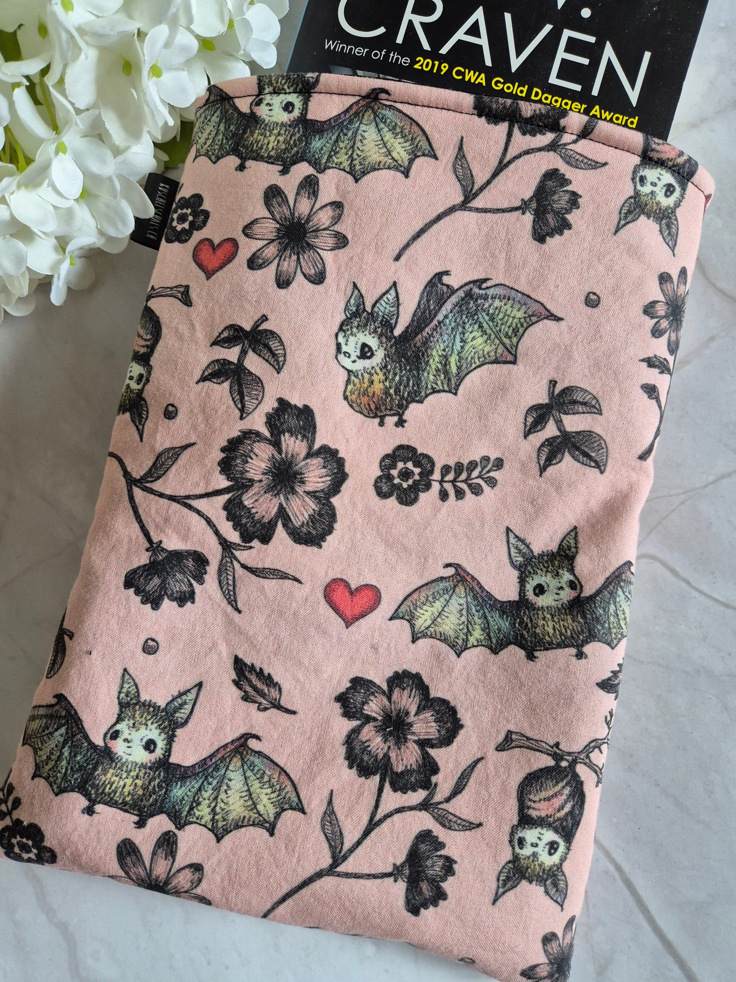 Cute Fledermaus Pink Sealover Buchhülle Ereader Hülle - 3 Sizes - Handmade by me in Switzerland