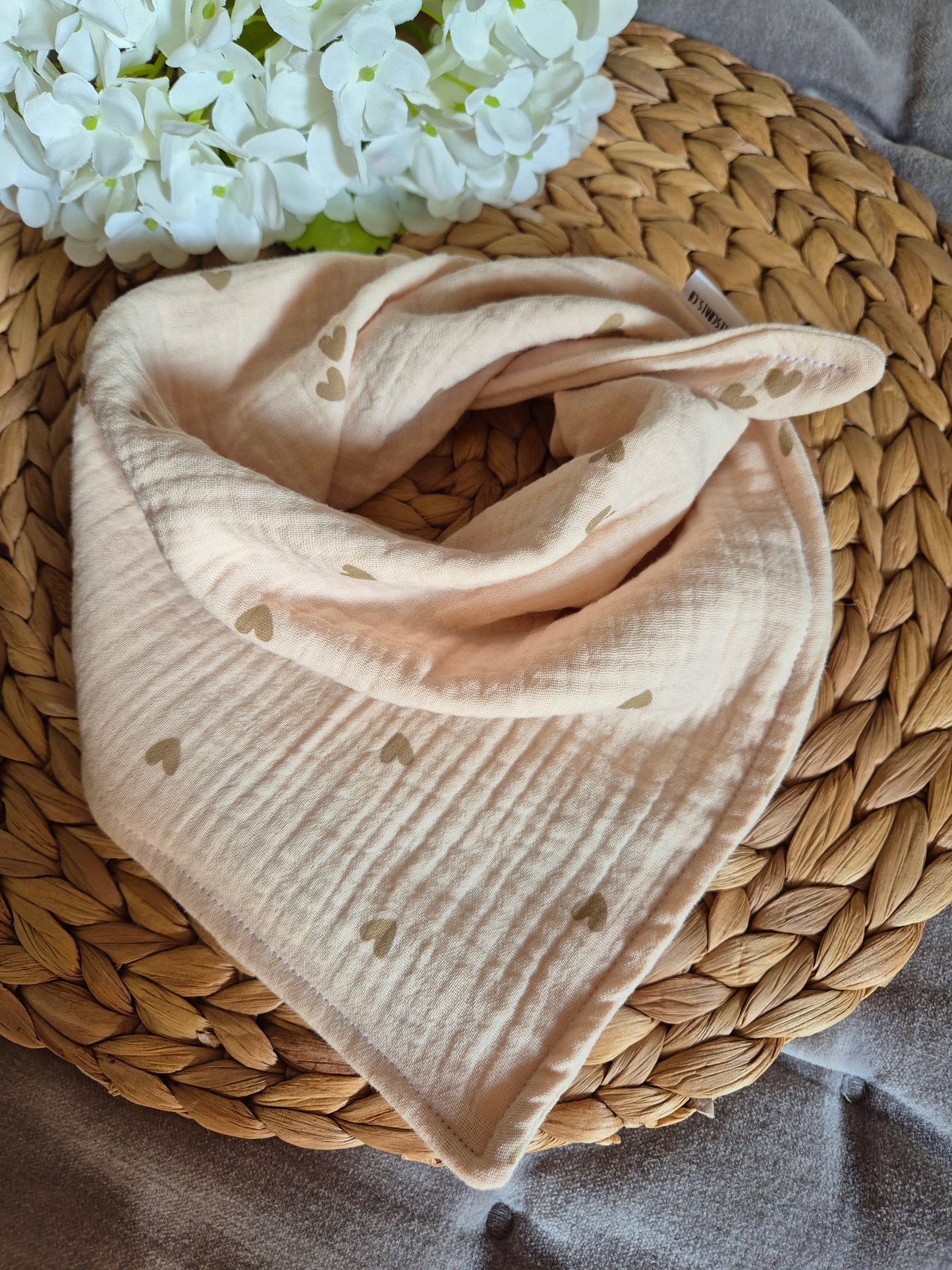 Kinderschal aus 100% Baumwollmusselin vegane Kinderkleider; Halstuch für Kinder; handmade, neutrale Farben, beige Herzen Herzli