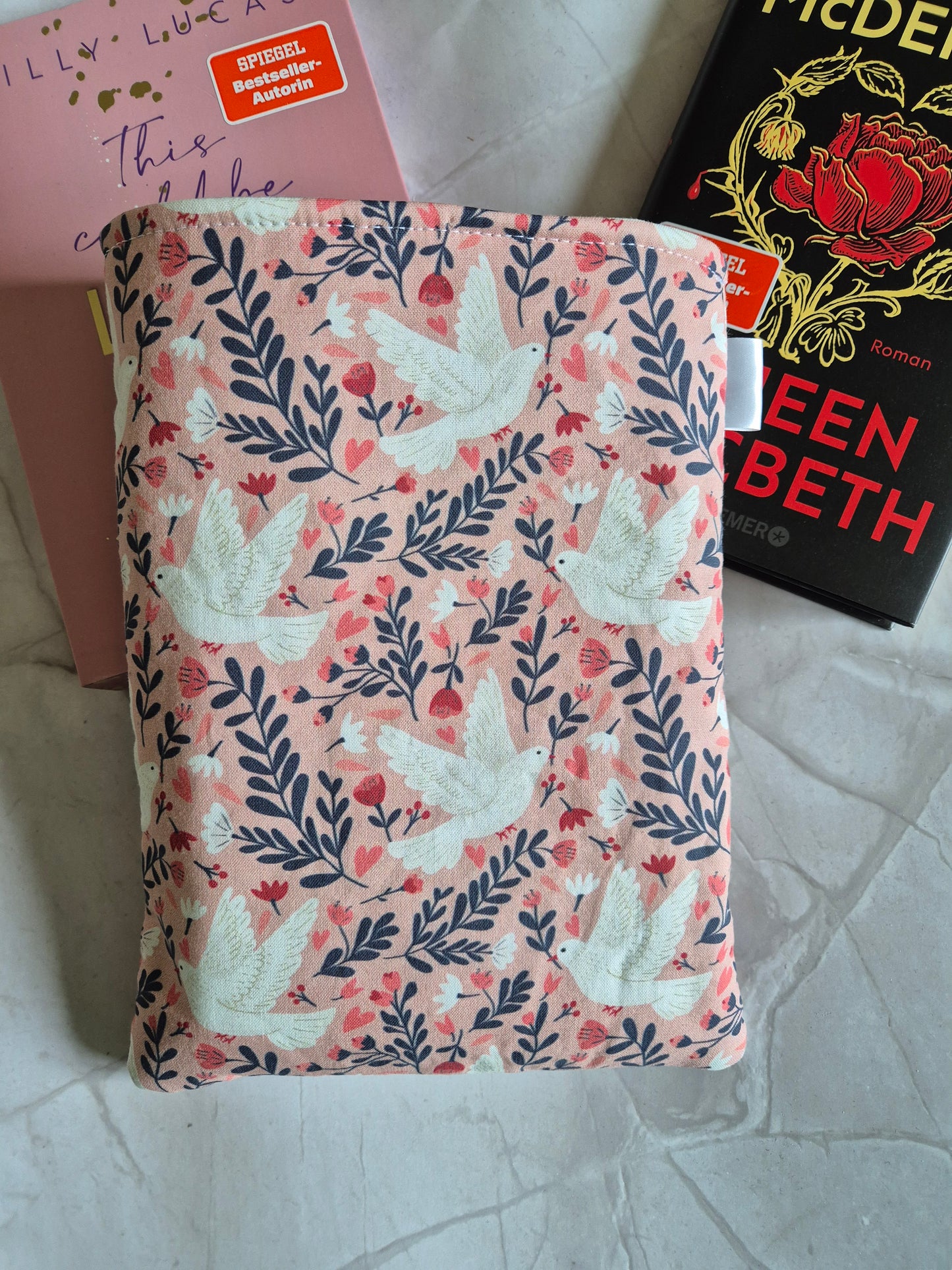 Taube Frieden Rosa Pink Buchhülle Ereader Hülle - 3 Sizes - Handmade by me in Switzerland
