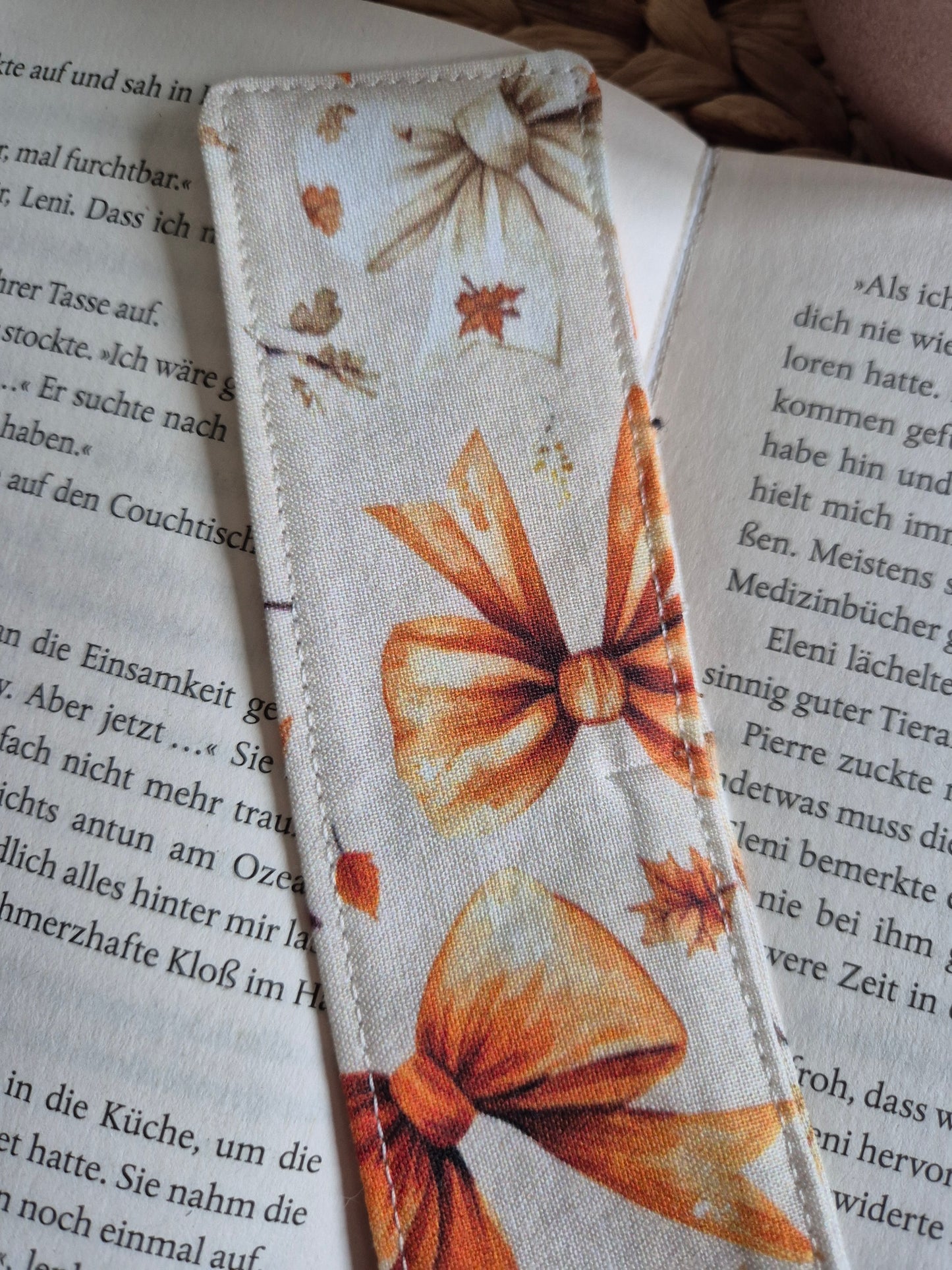 Lesezeichen Bows Schleifen Design, handgenäht, cute doppelseitig, tolles Geschenk für Leseratten, Studenten und Journaling Fans vegan