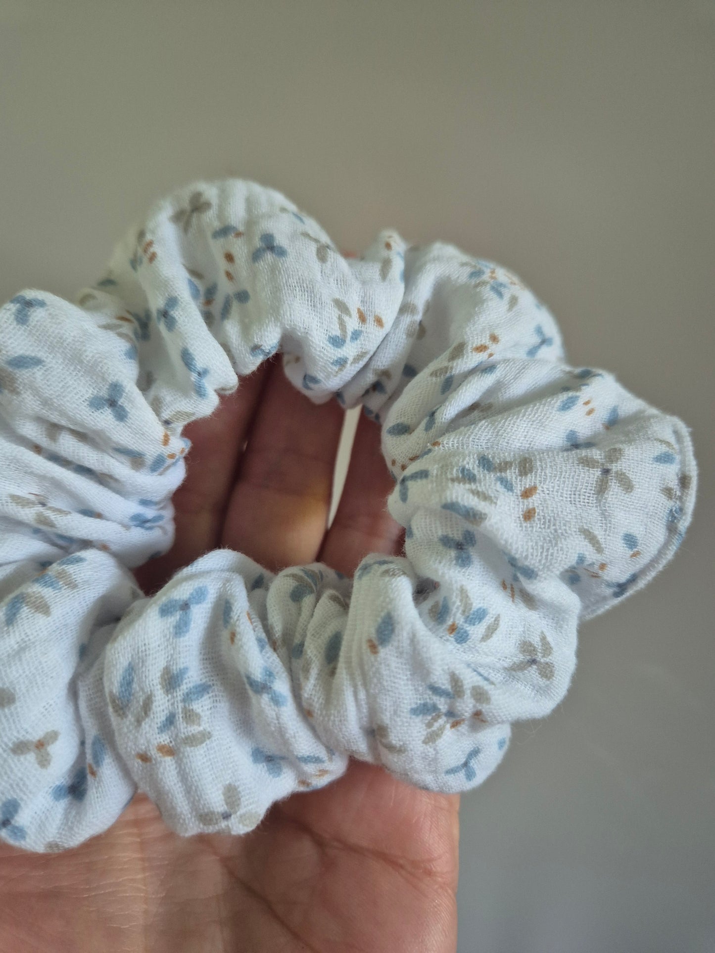 Göteburg Scrunchie Hair bobble Haargummi handmade Ponytail holder perfect gift hair accessories chic hair tie