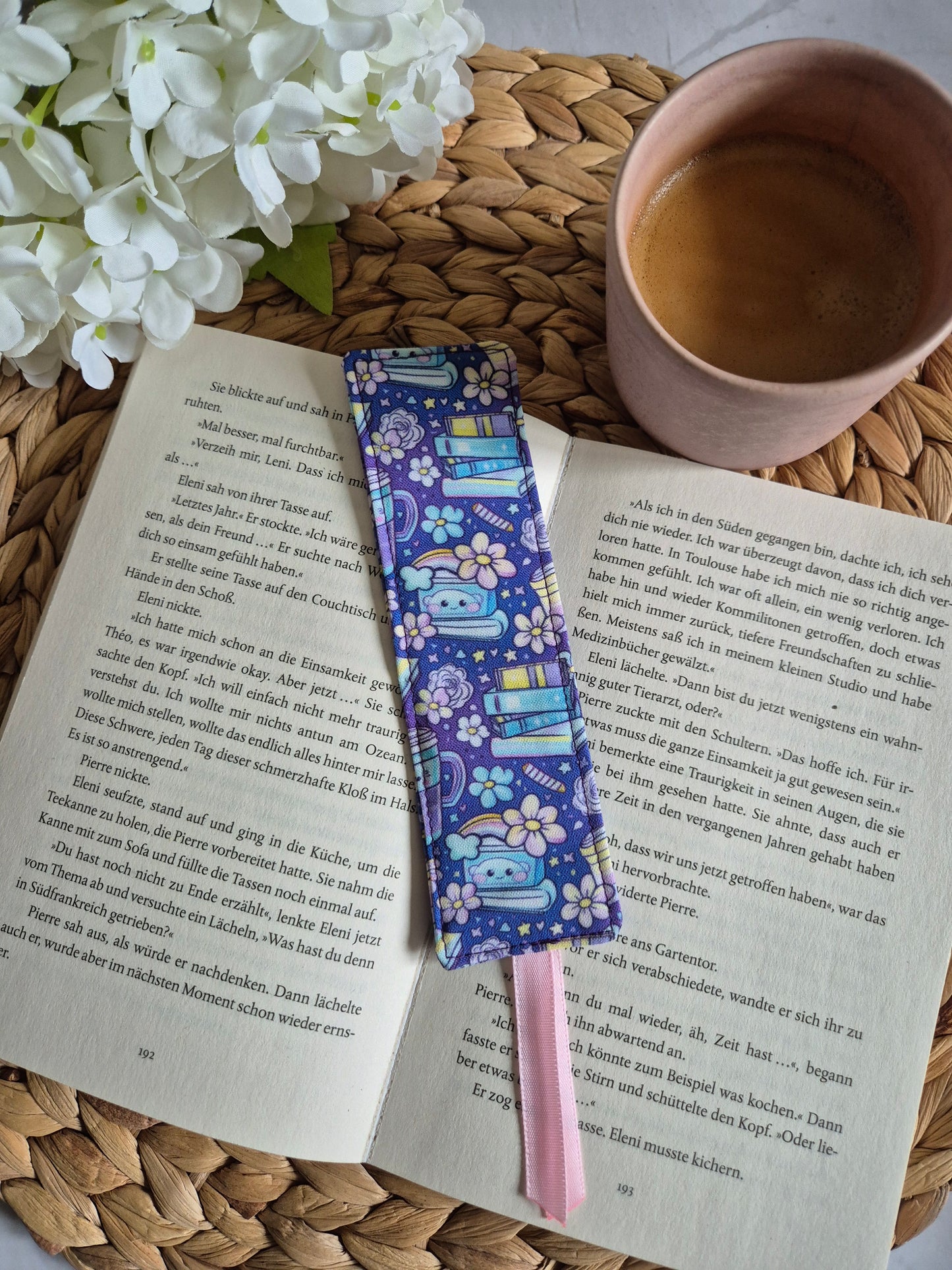 Lesezeichen kawaii Design, handgenäht, cute Kawaii doppelseitig, tolles Geschenk für Leseratten, Studenten und Journaling Fans