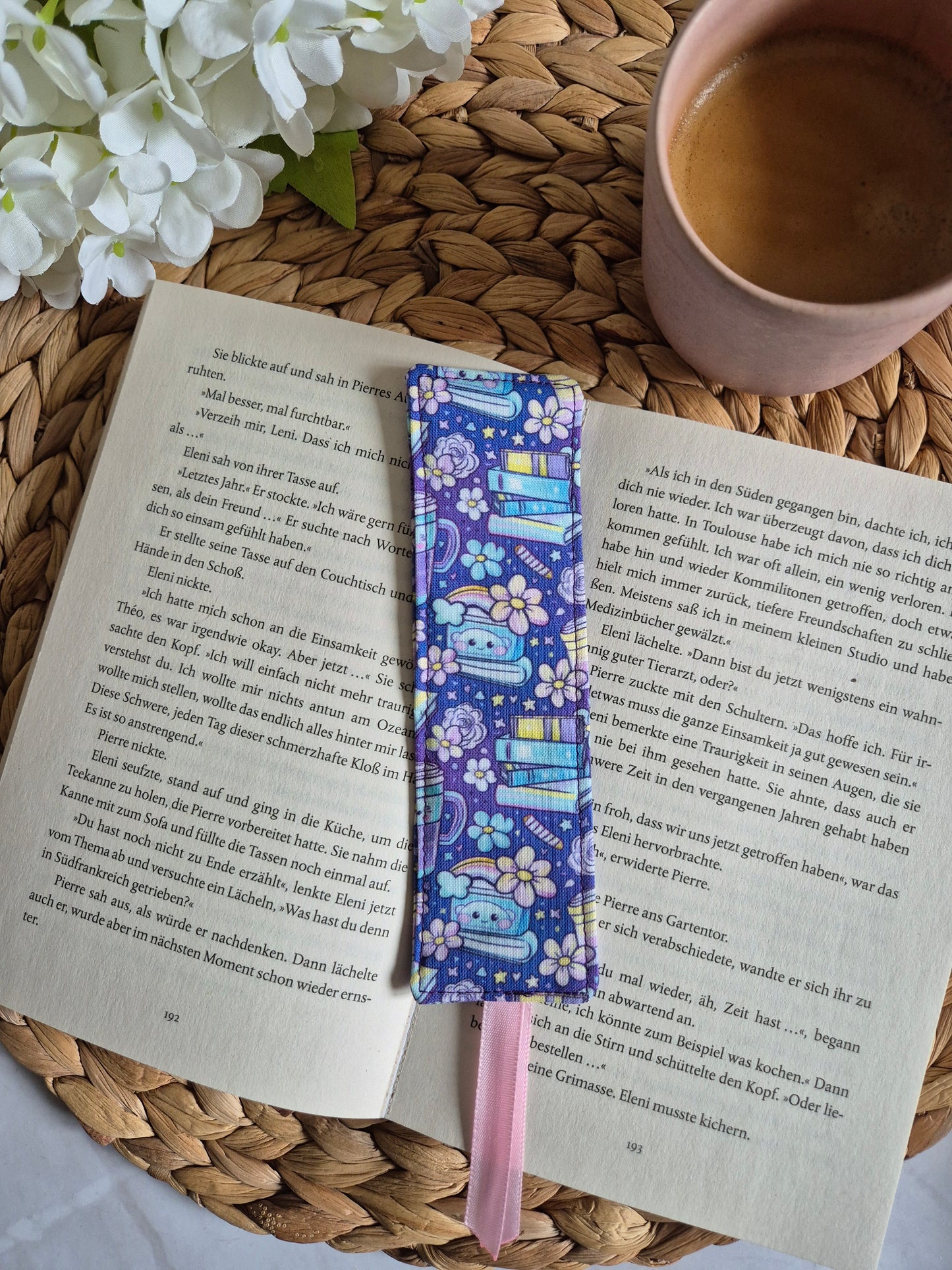 Lesezeichen kawaii Design, handgenäht, cute Kawaii doppelseitig, tolles Geschenk für Leseratten, Studenten und Journaling Fans