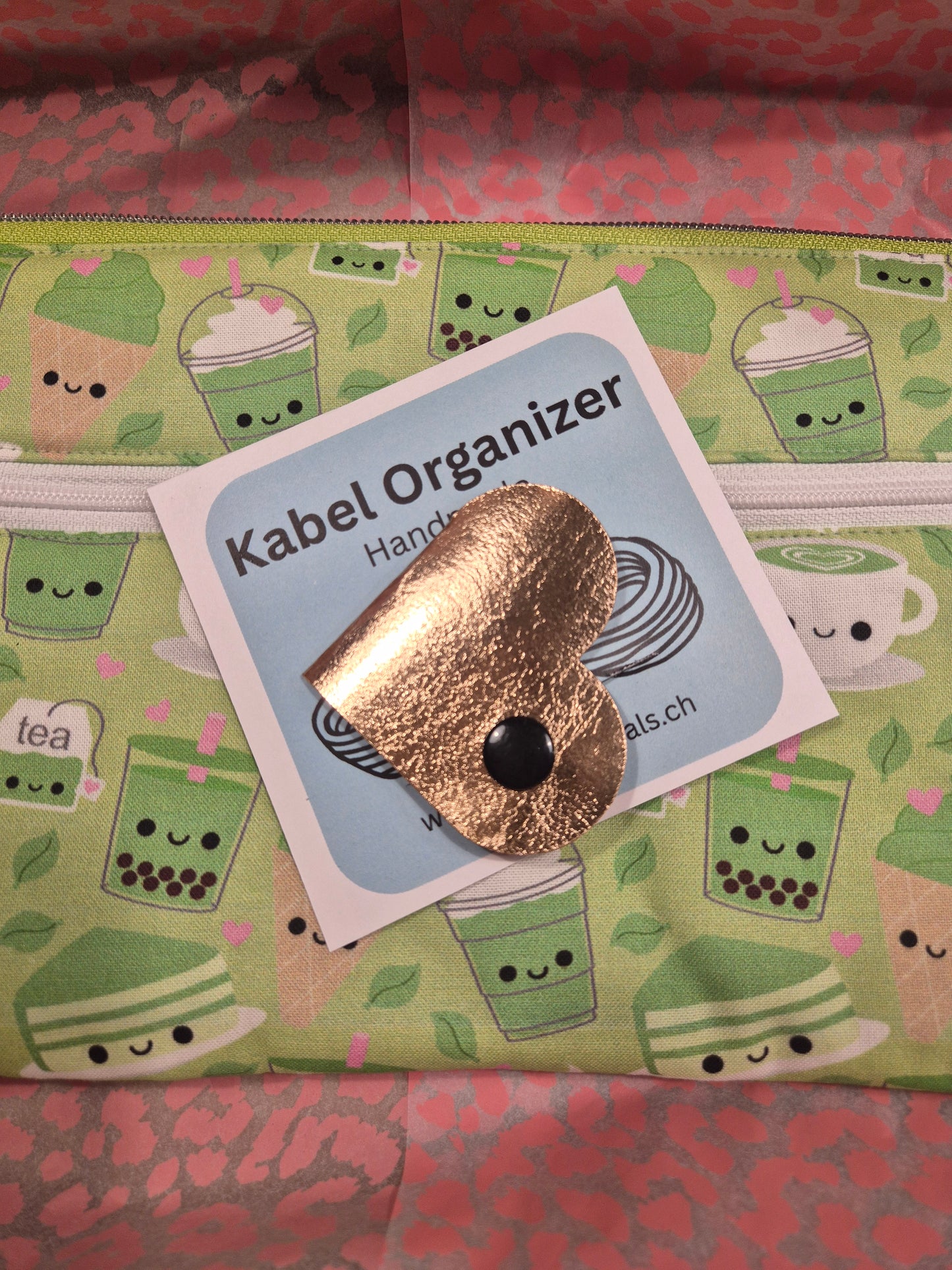 Kabelhalter Diverse Designs aus Snapppap (vegan) oder Kunstleder