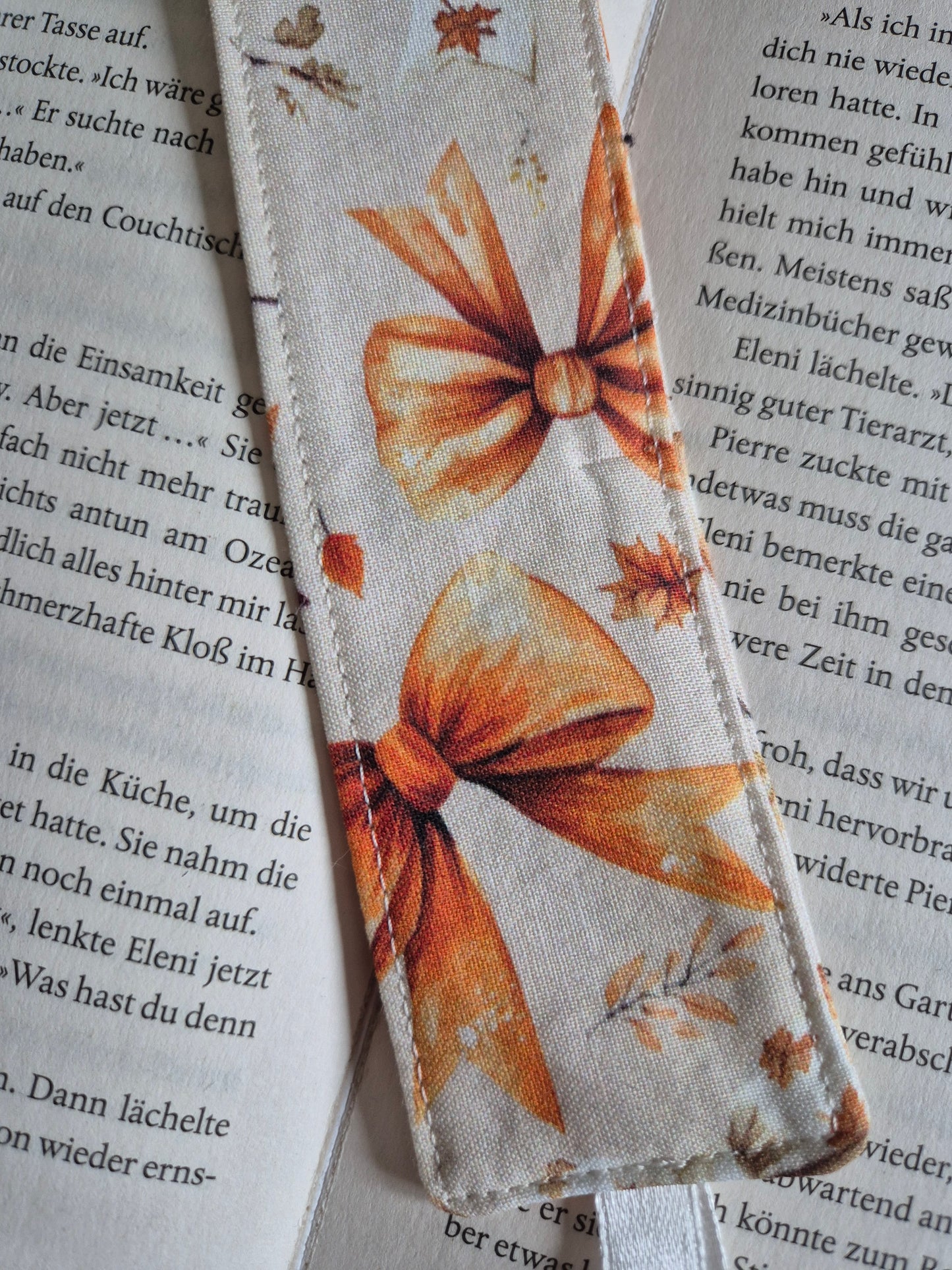 Lesezeichen Bows Schleifen Design, handgenäht, cute doppelseitig, tolles Geschenk für Leseratten, Studenten und Journaling Fans vegan
