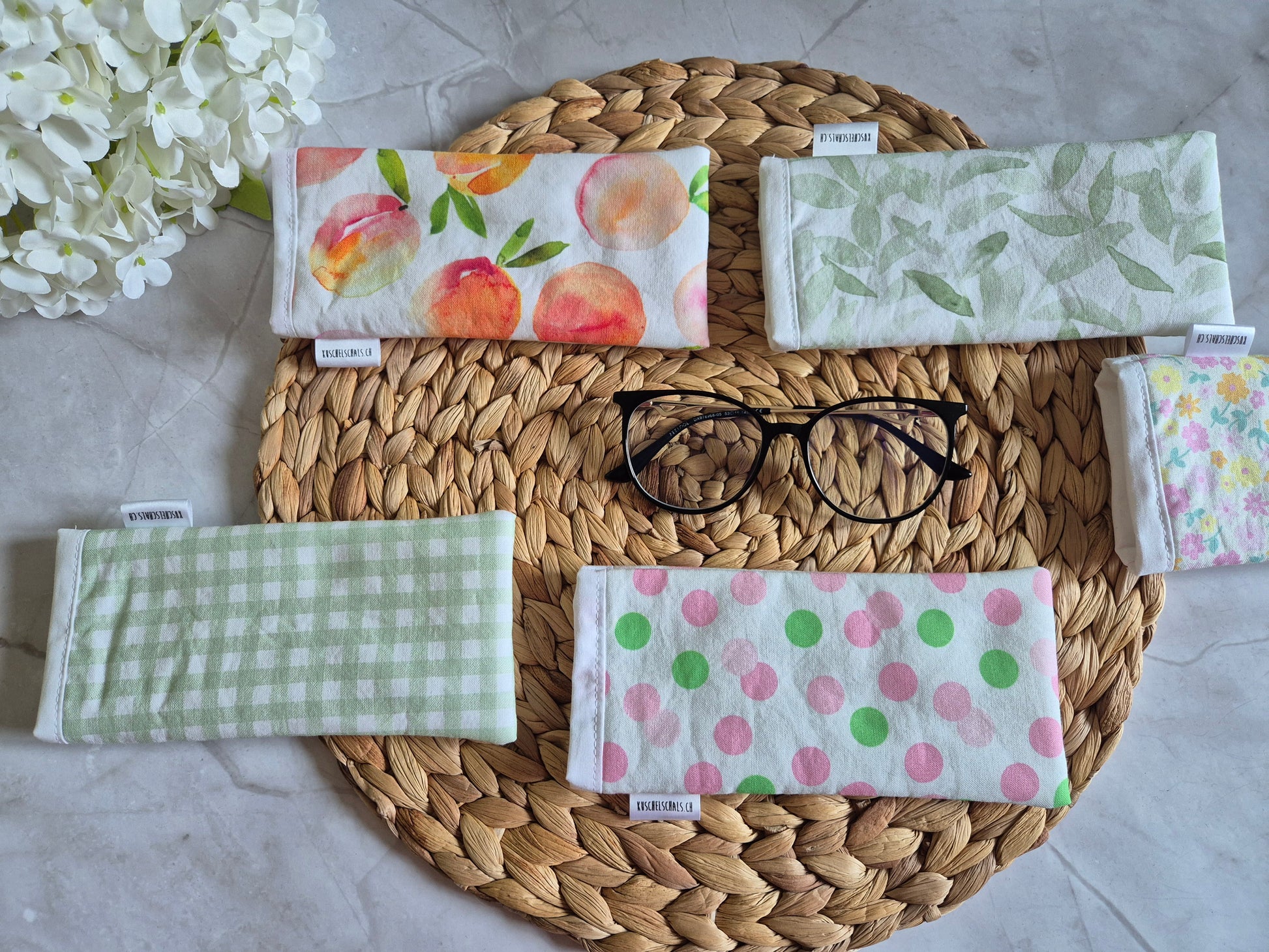 Handmade Brillenetui Glasses Case  Eco-Friendly Eyewear Storage Pouch  Soft & Lightweight Glasses Protector  Eyewear Organizer