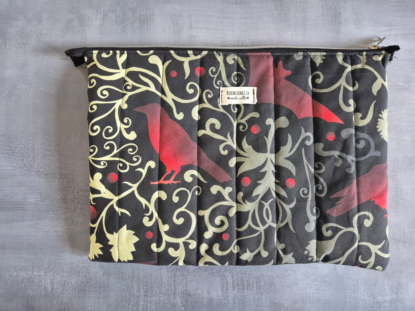 Tablet und Laptop Sleeve, gequiltet im wunderschönen Design "Ornament in Gold"