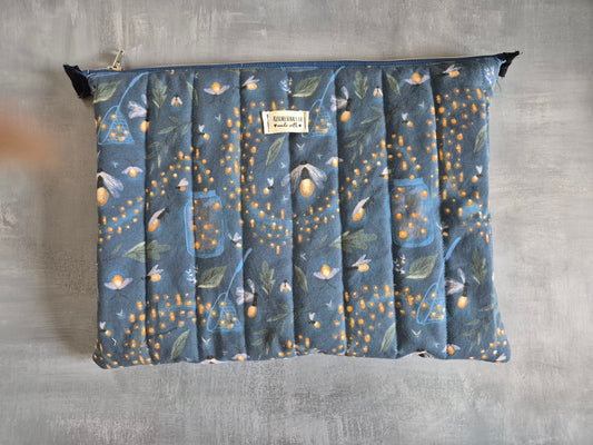Tablet und Laptop Sleeve, gequiltet im wunderschönen Design "Glühwürmchen"