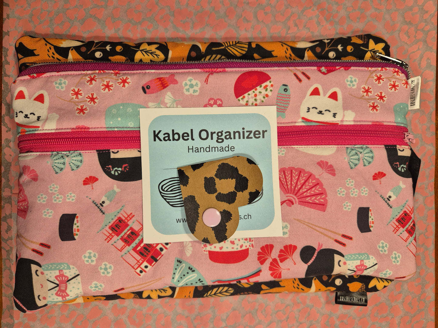 Kabelhalter Diverse Designs aus Snapppap (vegan) oder Kunstleder