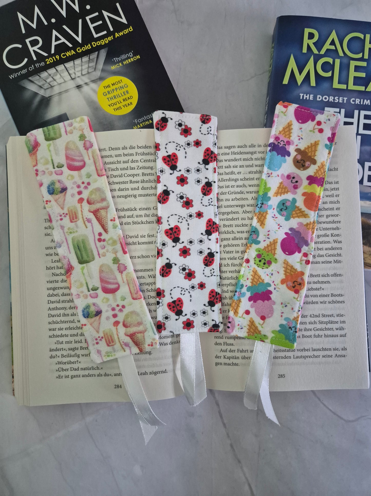 Lesezeichen Sommer Eiscreme Marienkäfer Glückskäfer Design, handgenäht, doppelseitig, tolles Geschenk für Leseratten, Studenten und Journaling Fans vegan (Kopie)