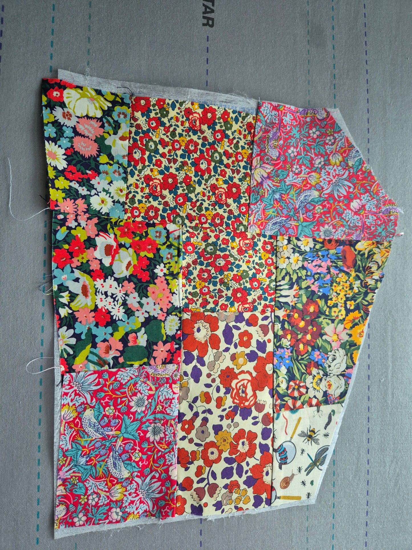 Eck Lesezeichen aus Stoff aus Liberty Stoffen - upcycling - patchwork handmadecorner bookmark fabric, handmade, gift book lover