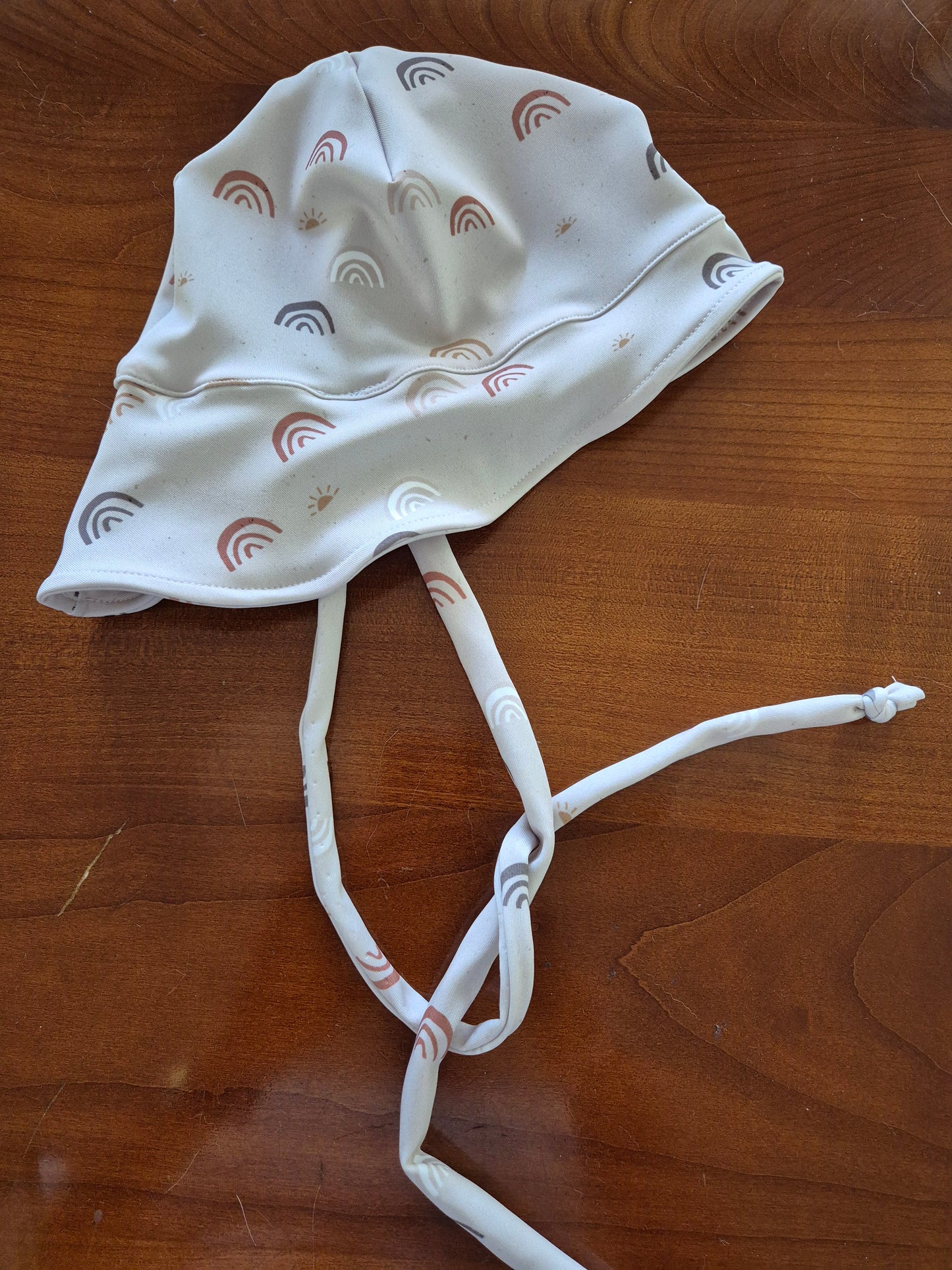 Kinder Sonnenhut aus Badestoff UVP 50 / 4 Grössen