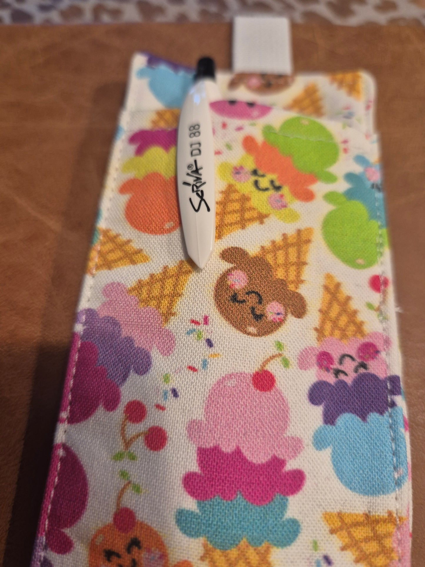 Stiftehalter Lesezeichen A5 Design, handgenäht, doppelseitig, tolles Geschenk für Leseratten, Studenten und Journaling Fans vegan