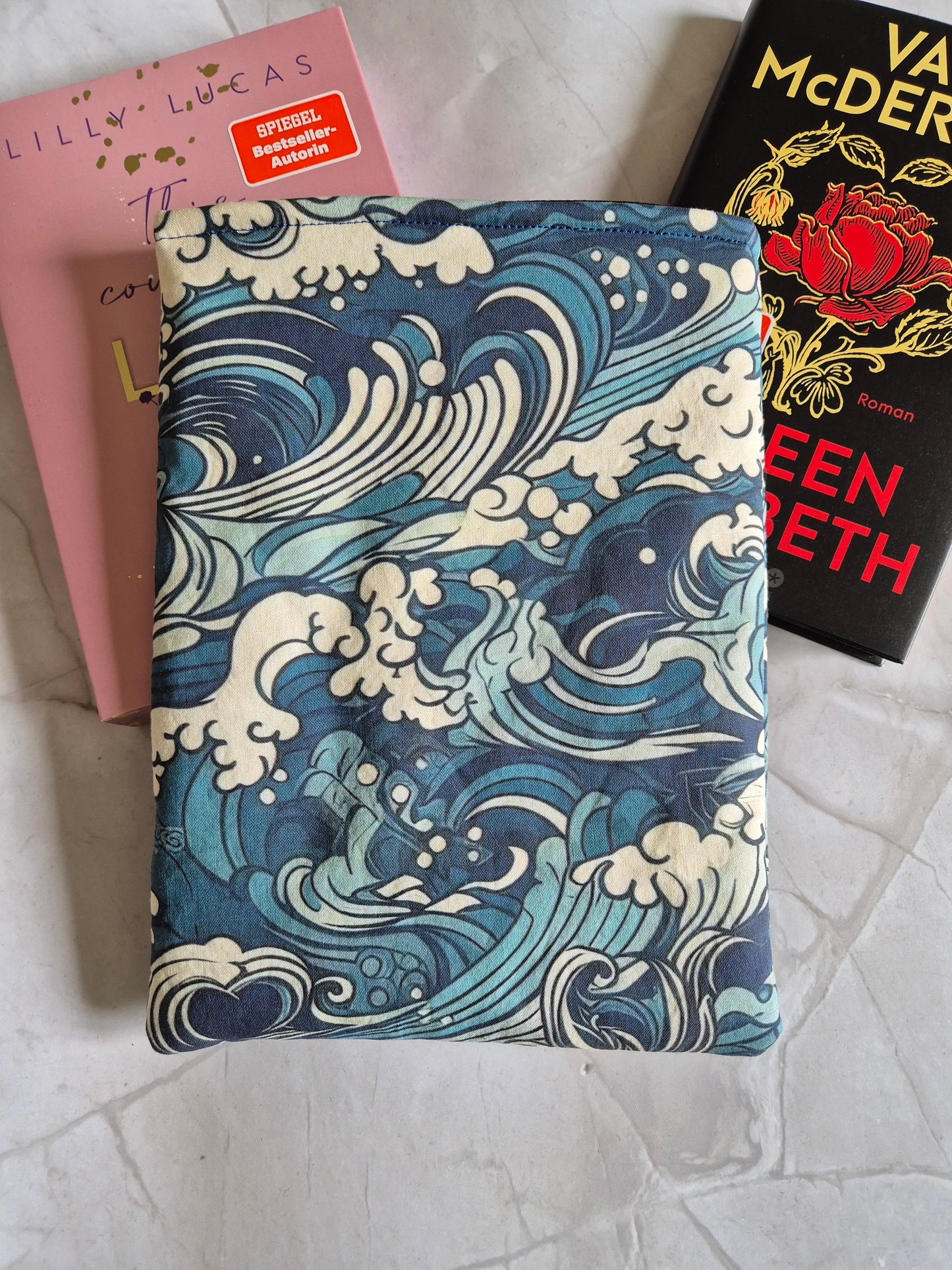 Sea Waves Storm Sealover Buchhülle Ereader Hülle - 3 Sizes - Handmade by me in Switzerland (Kopie) (Kopie)