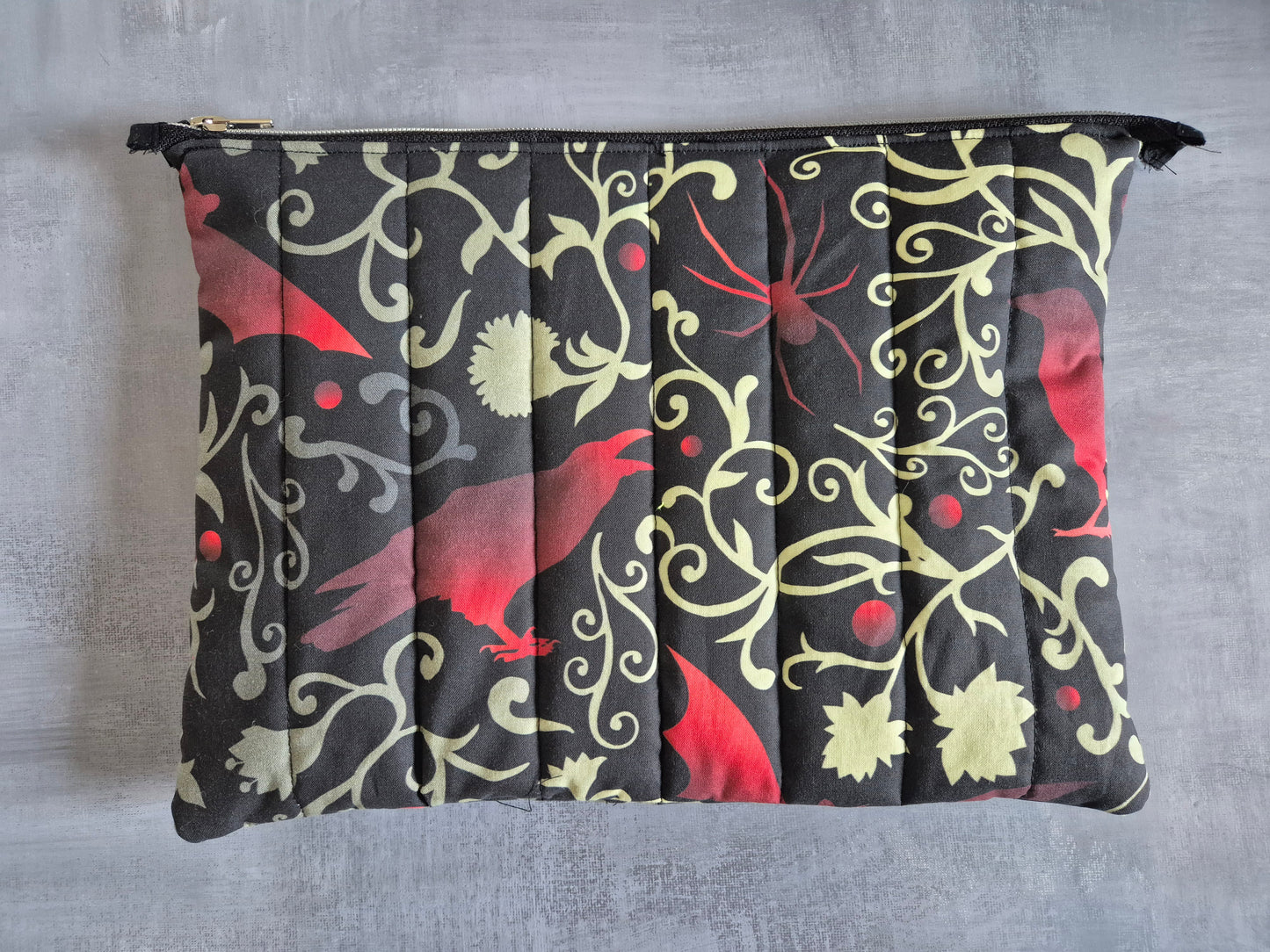 Tablet und Laptop Sleeve, gequiltet im wunderschönen Design "Ornament in Gold"