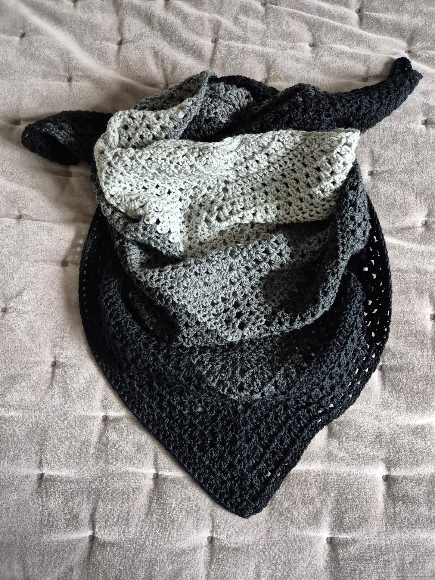 XL Merino Shawl handmade by me 160x70cm Triangular Shawl 100% merino wool crocheted by me perfect gift beautiful stole