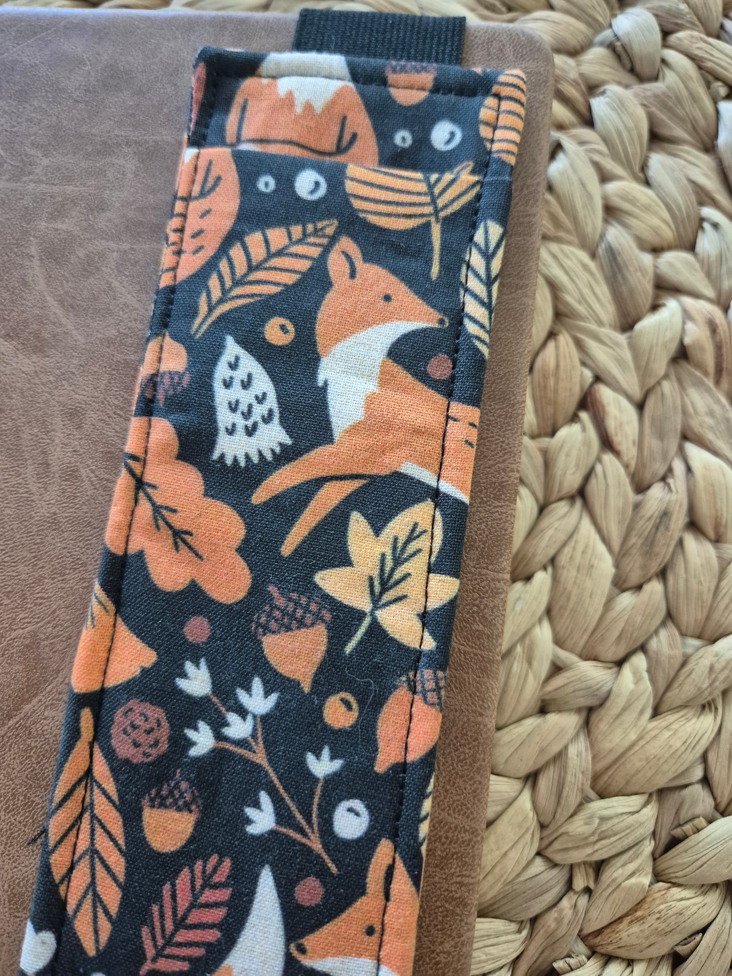 Stiftehalter Lesezeichen A5 Design, handgenäht, doppelseitig, tolles Geschenk für Lehrer, Studenten und Journaling Fans vegan